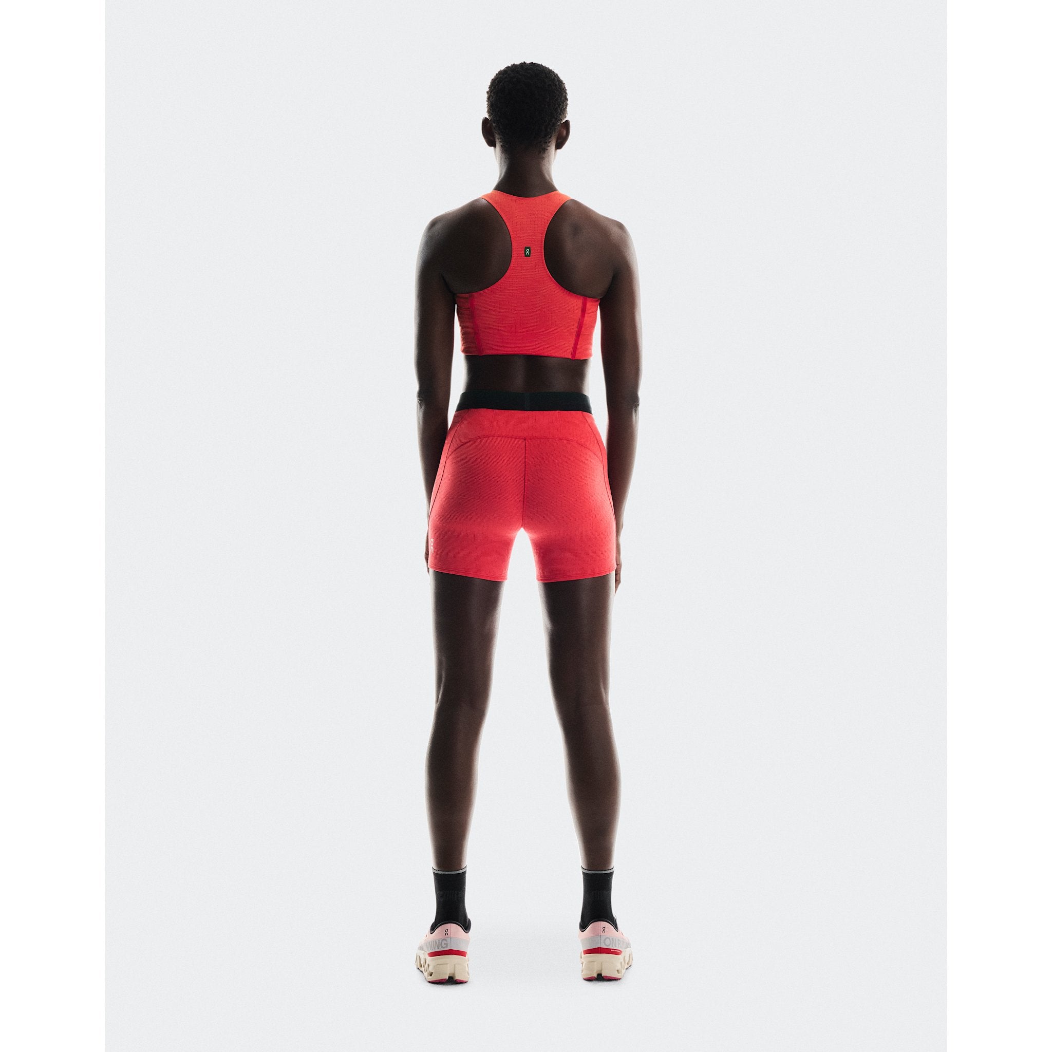 On Pace Tights Short Red
