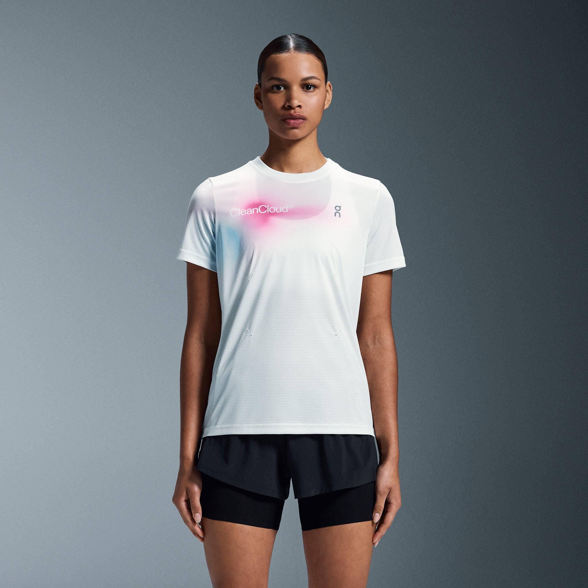 On Pace-T Undyed | Pink