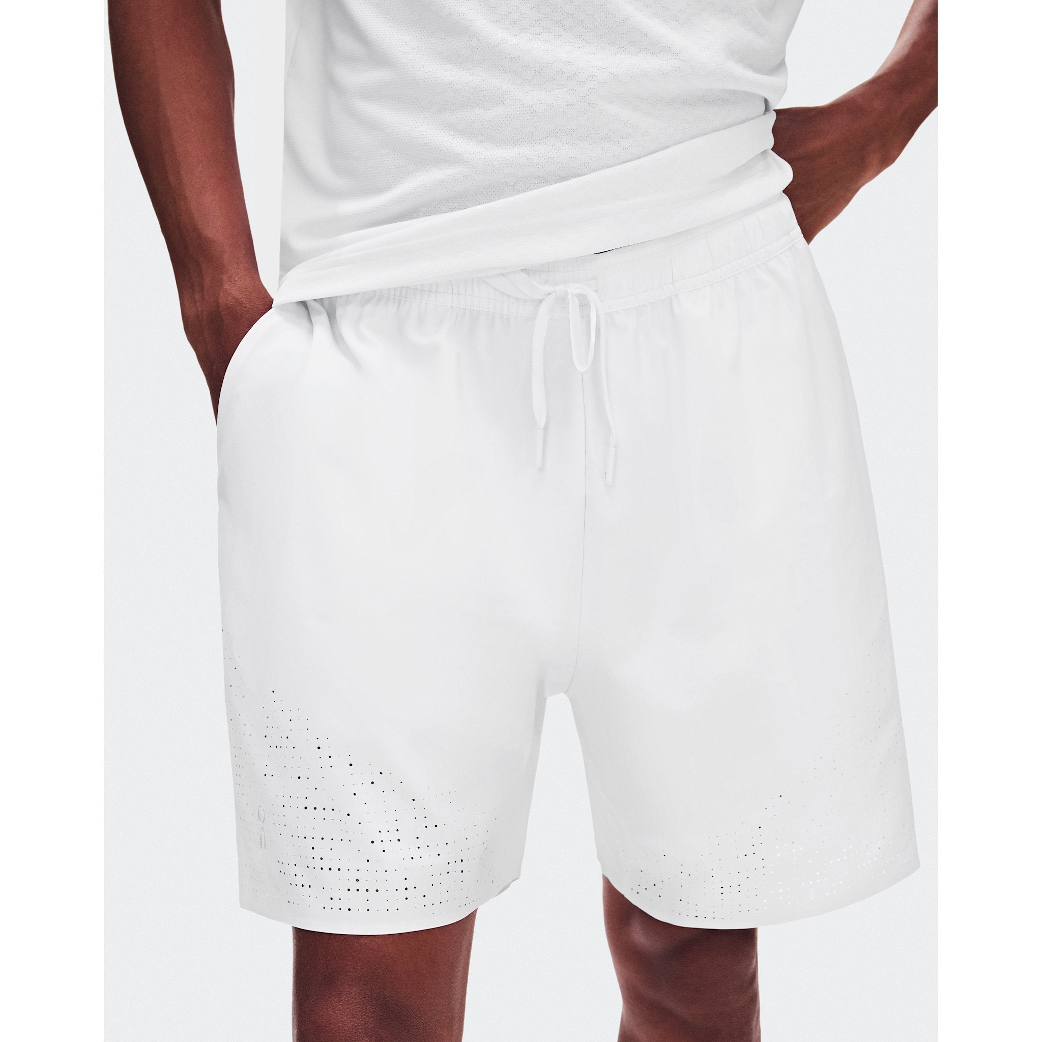 On 7" Court Shorts LDN White