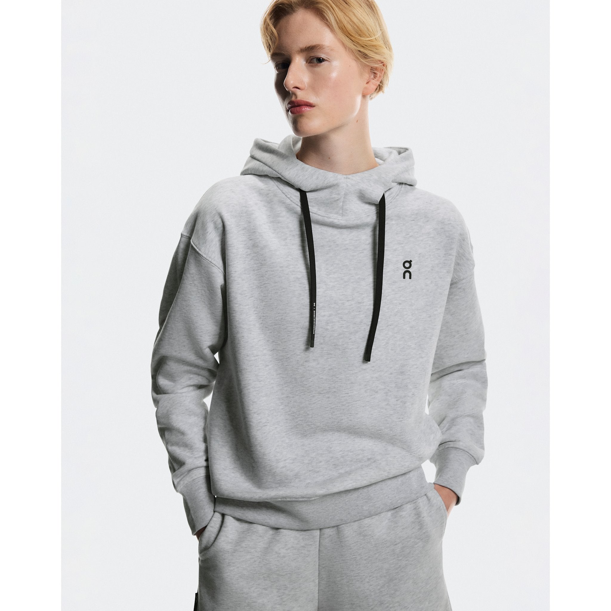 On Club Hoodie Graphic Heather