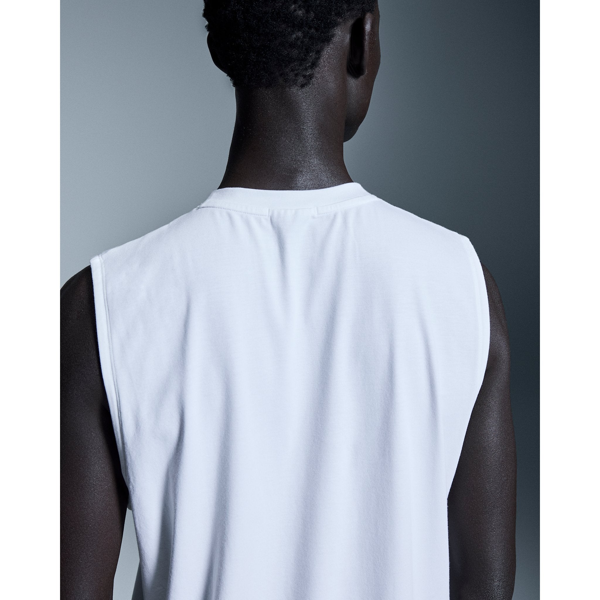On Focus Tank White