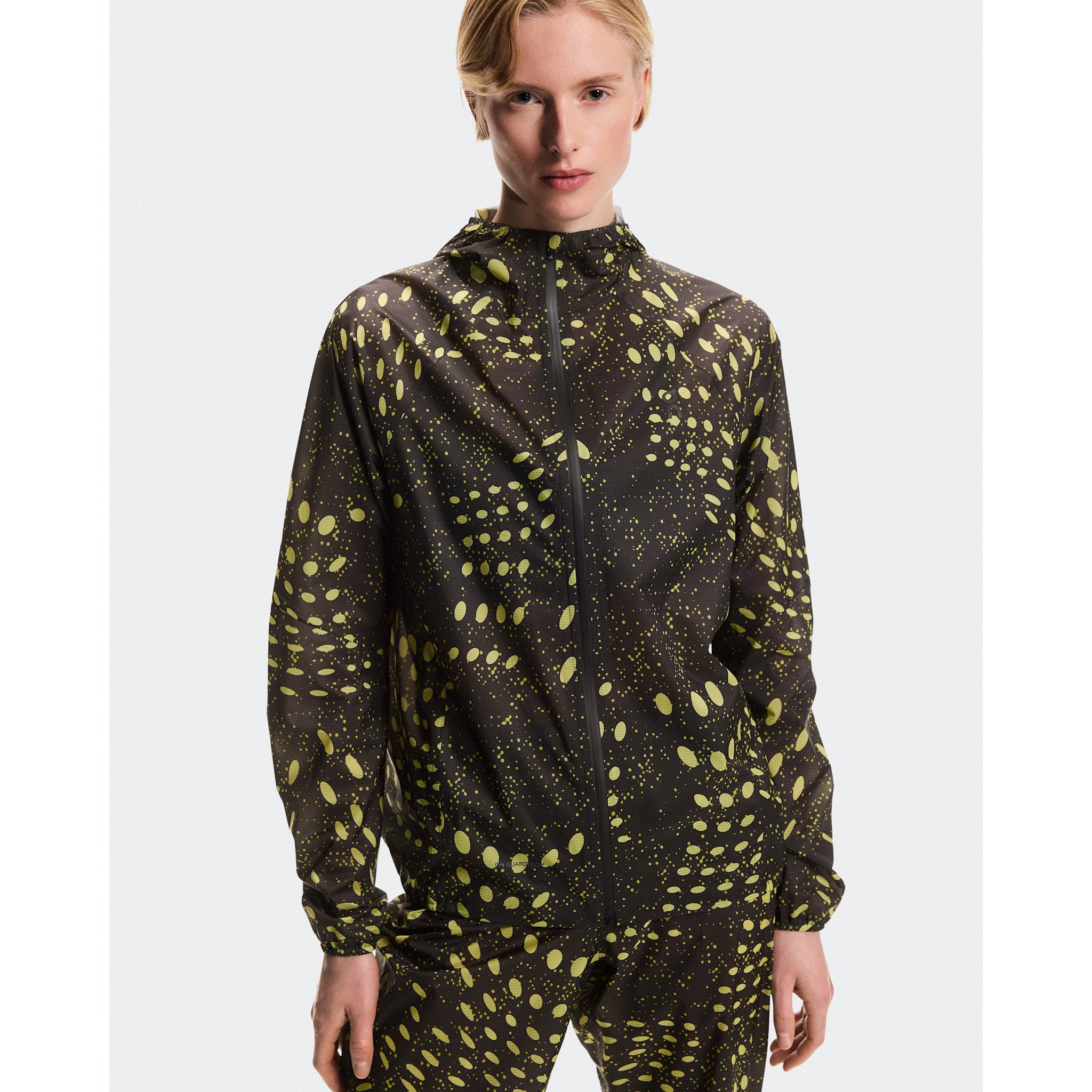 On Ultra Jacket Iron | Lime