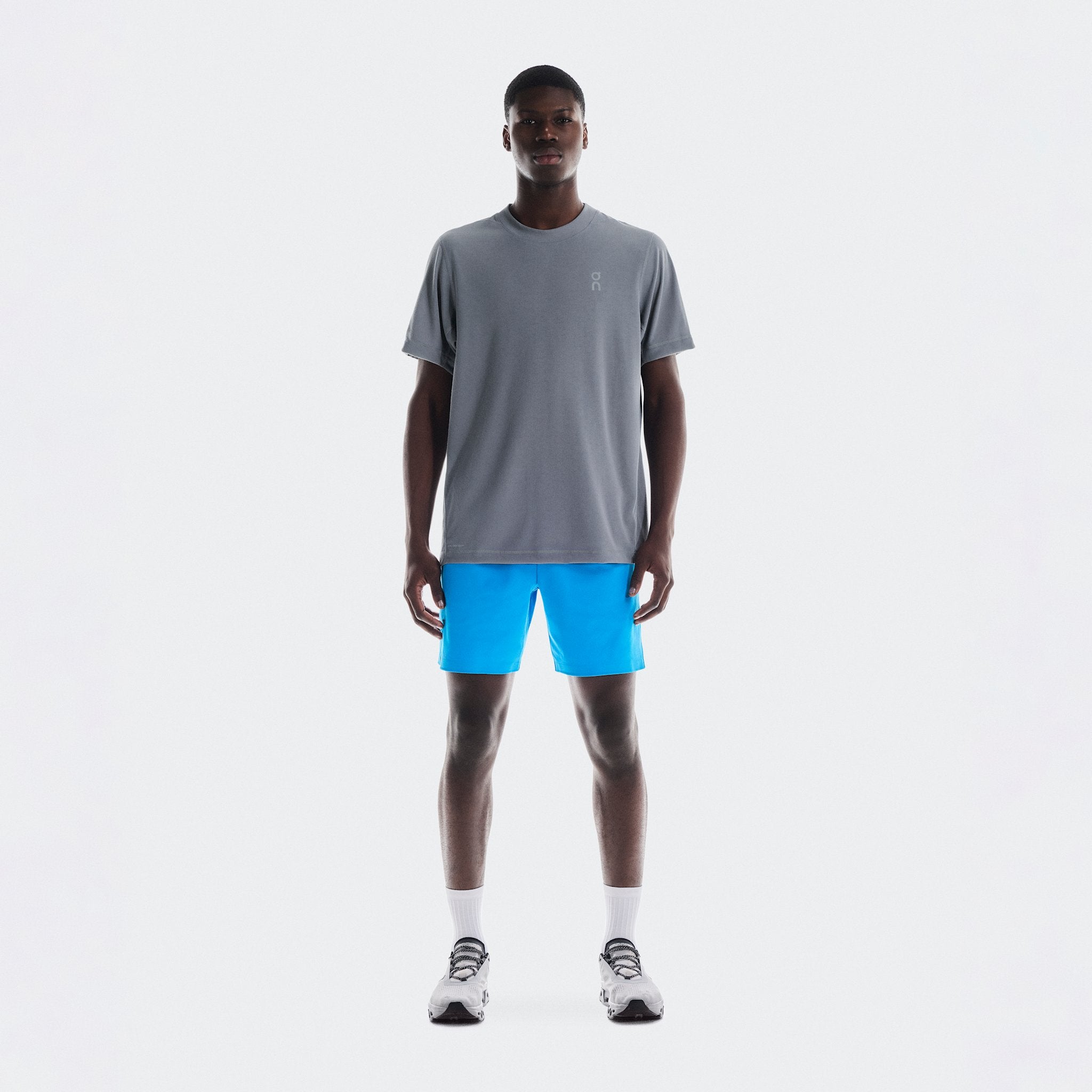 On Focus Shorts Heron