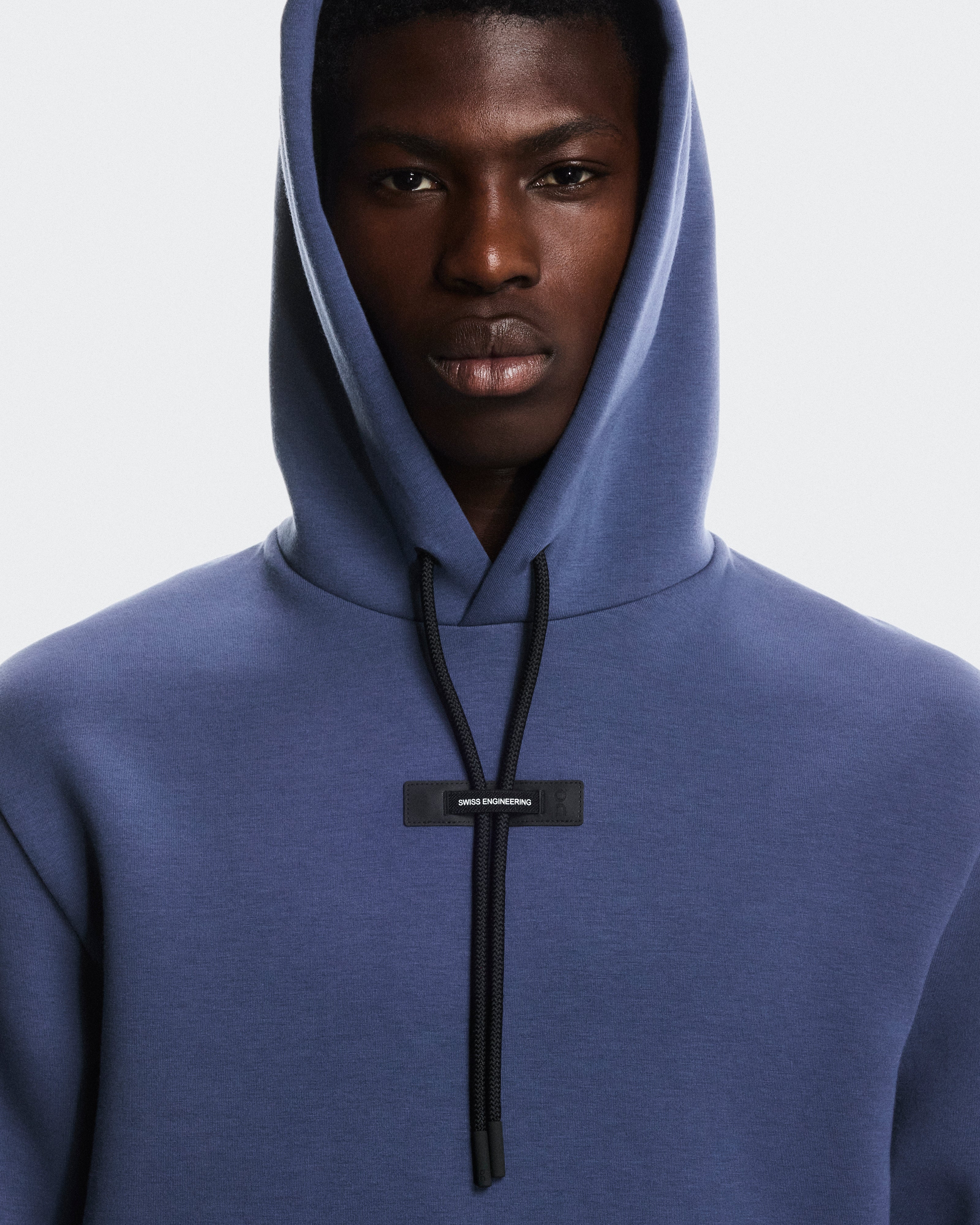 On Focus Tech Hoodie Acai