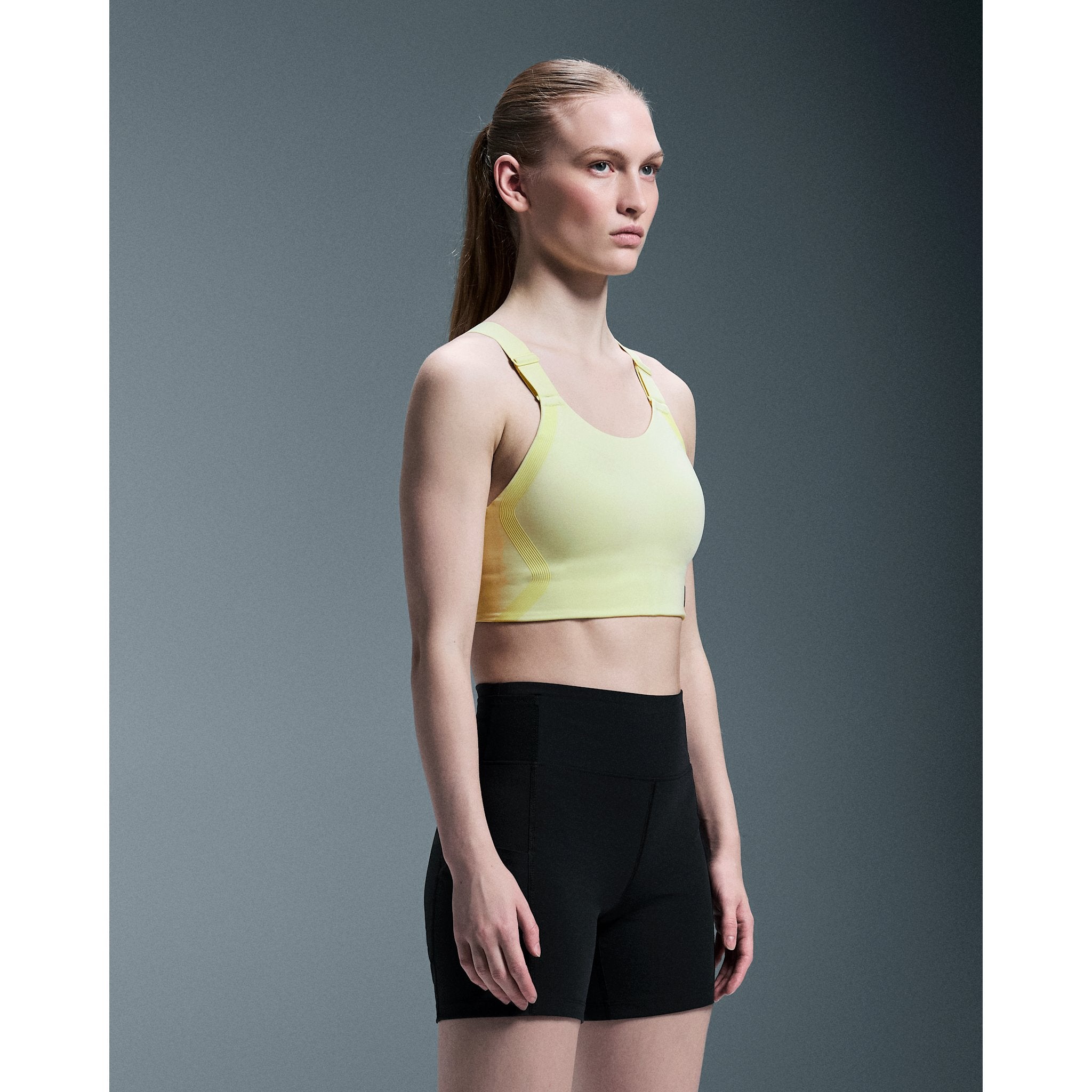 On Performance Flex Bra Hay