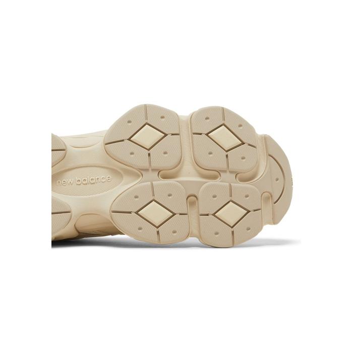 New Balance 9060 'Turtledove Black'