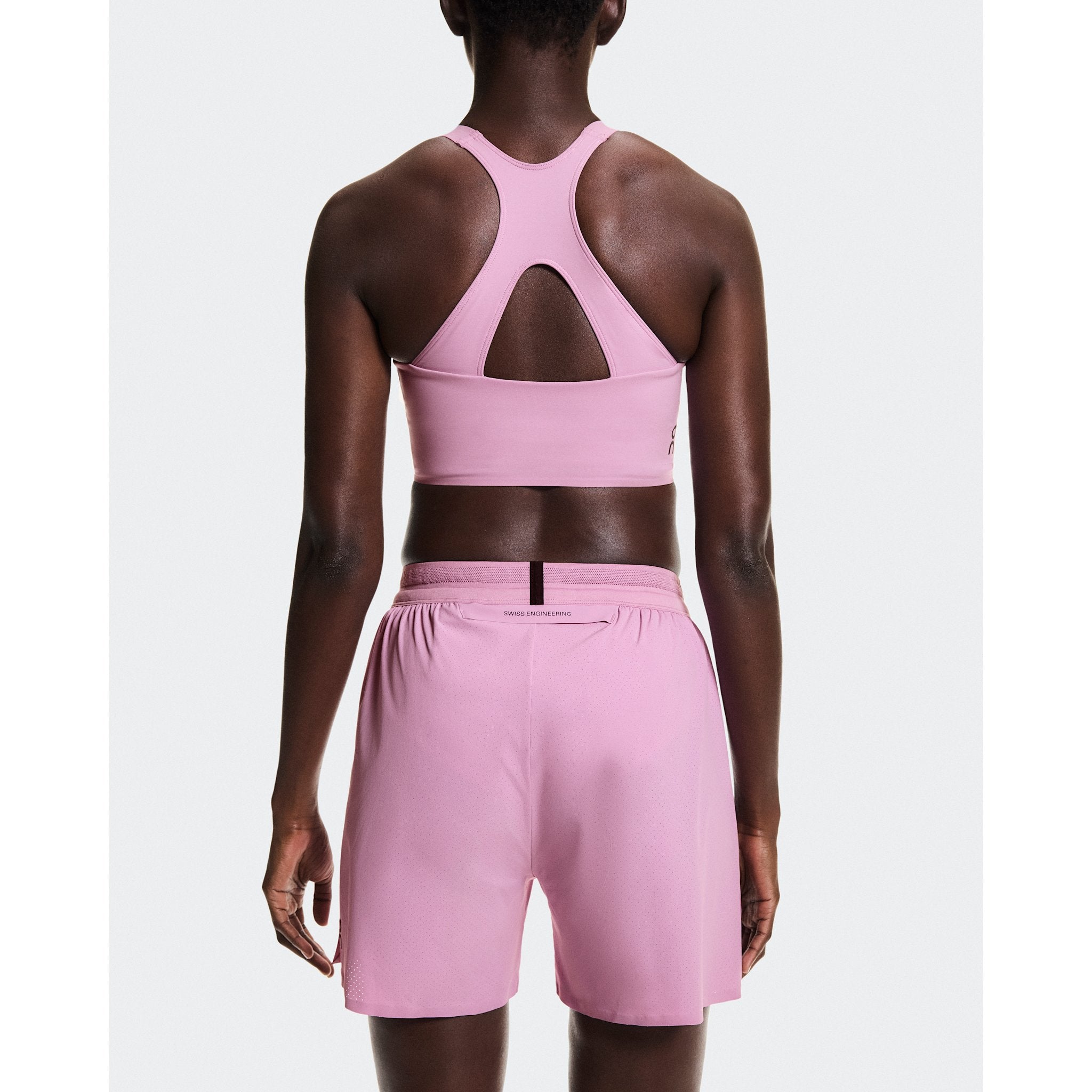 On 5" Performance Shorts Sakura
