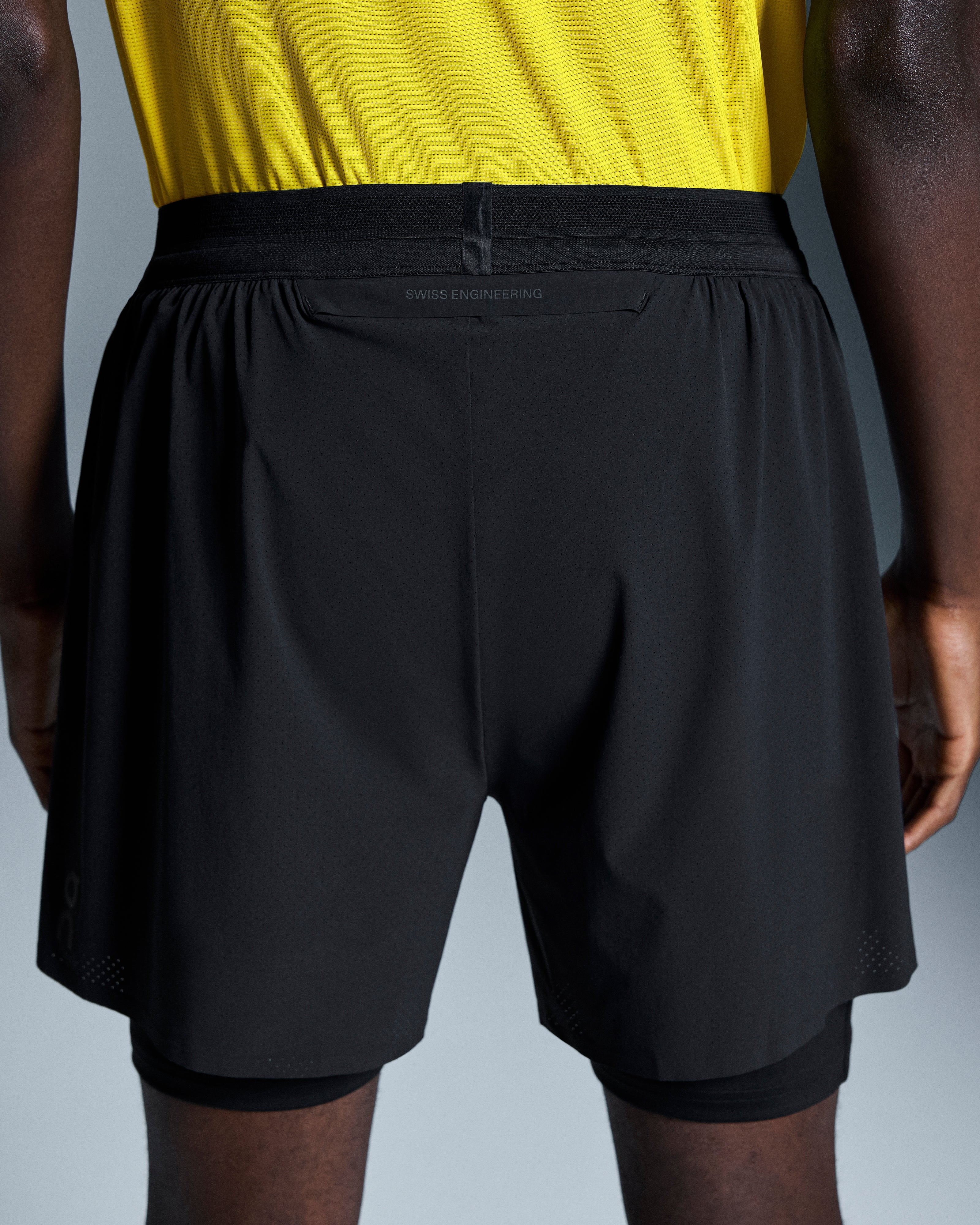 On 5" Performance 2/1 Shorts Black