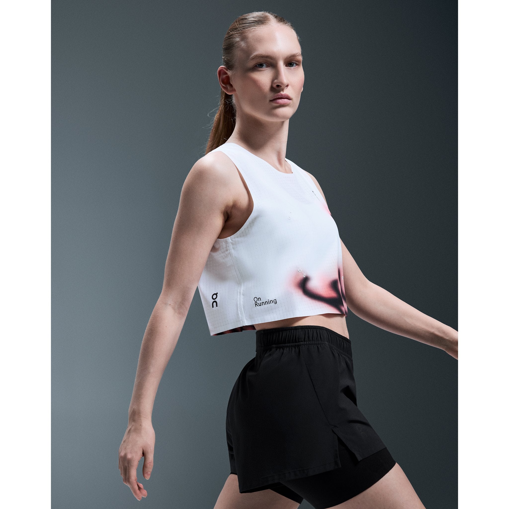 On Pace Tank Undyed-White