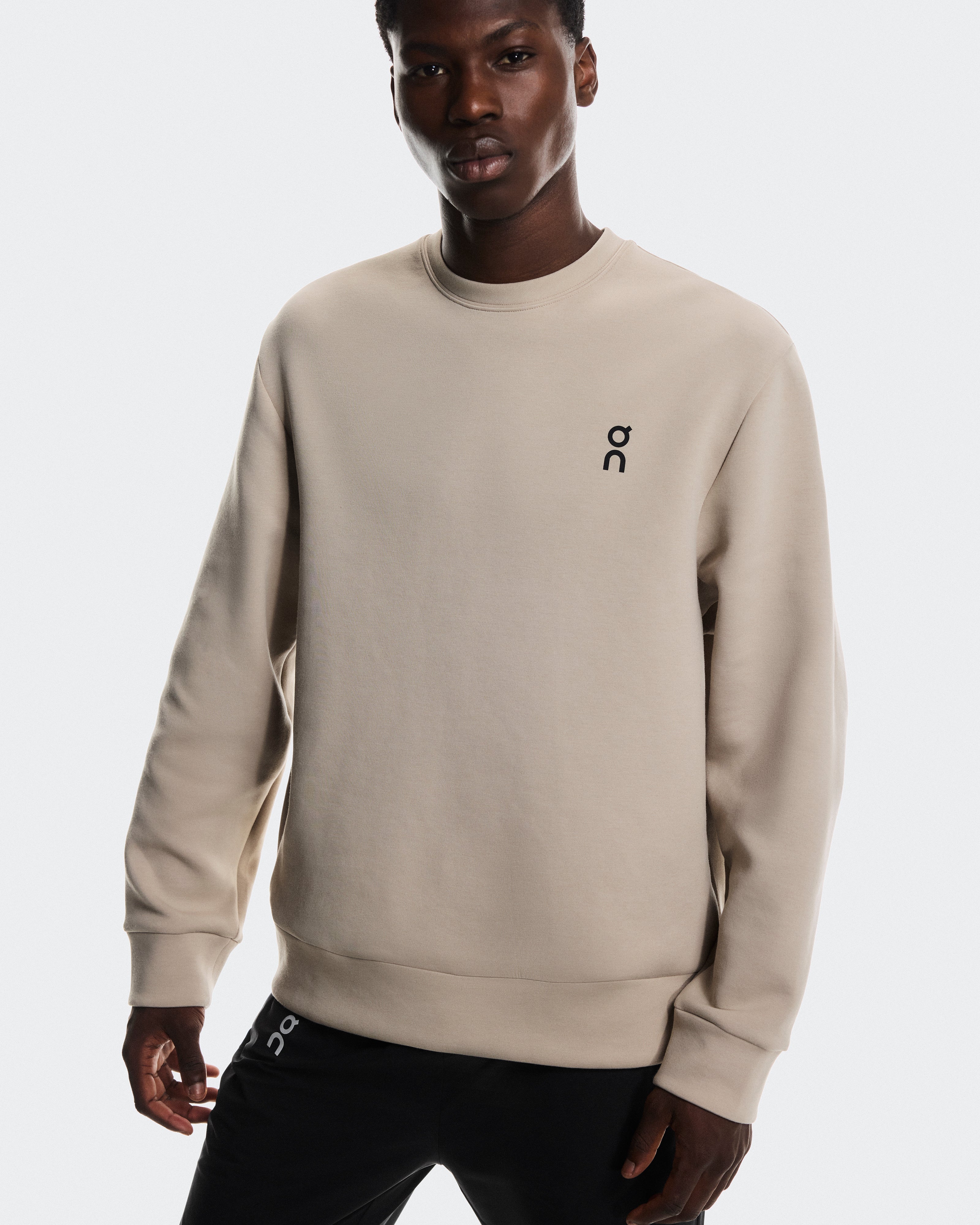 On Focus Tech Crew Desert