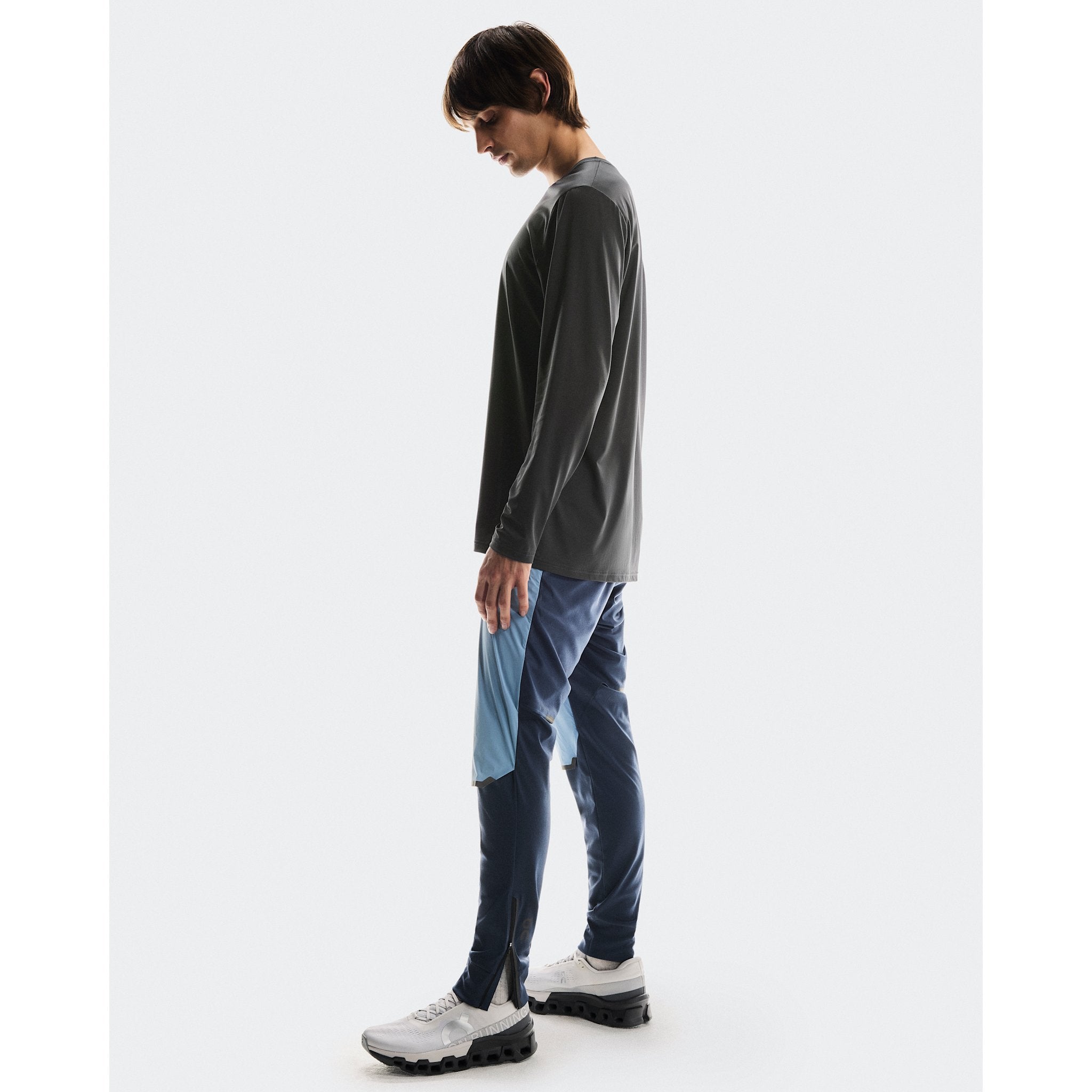 On Weather Pants Chambray | Navy