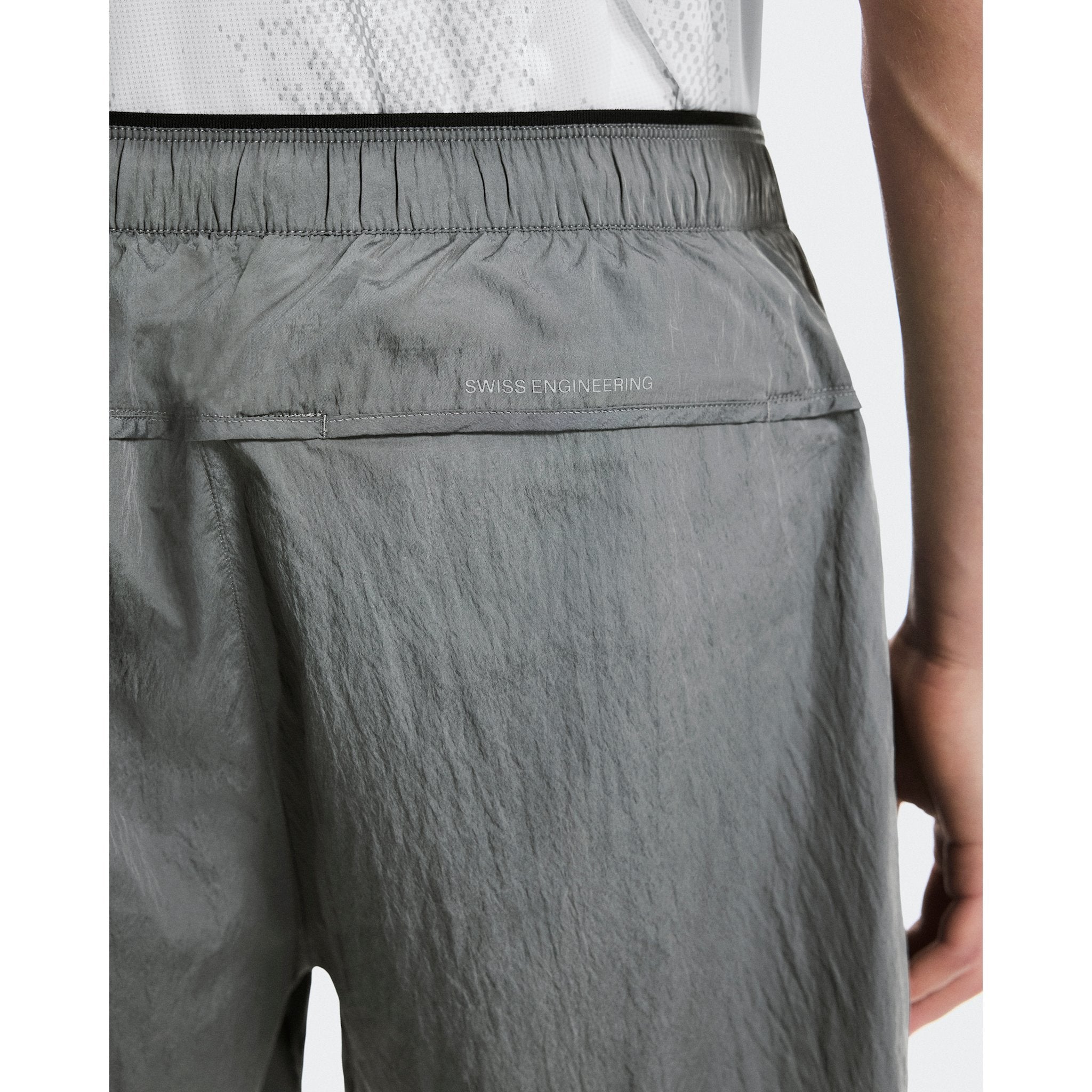 On Performance Volt Shorts Glacier