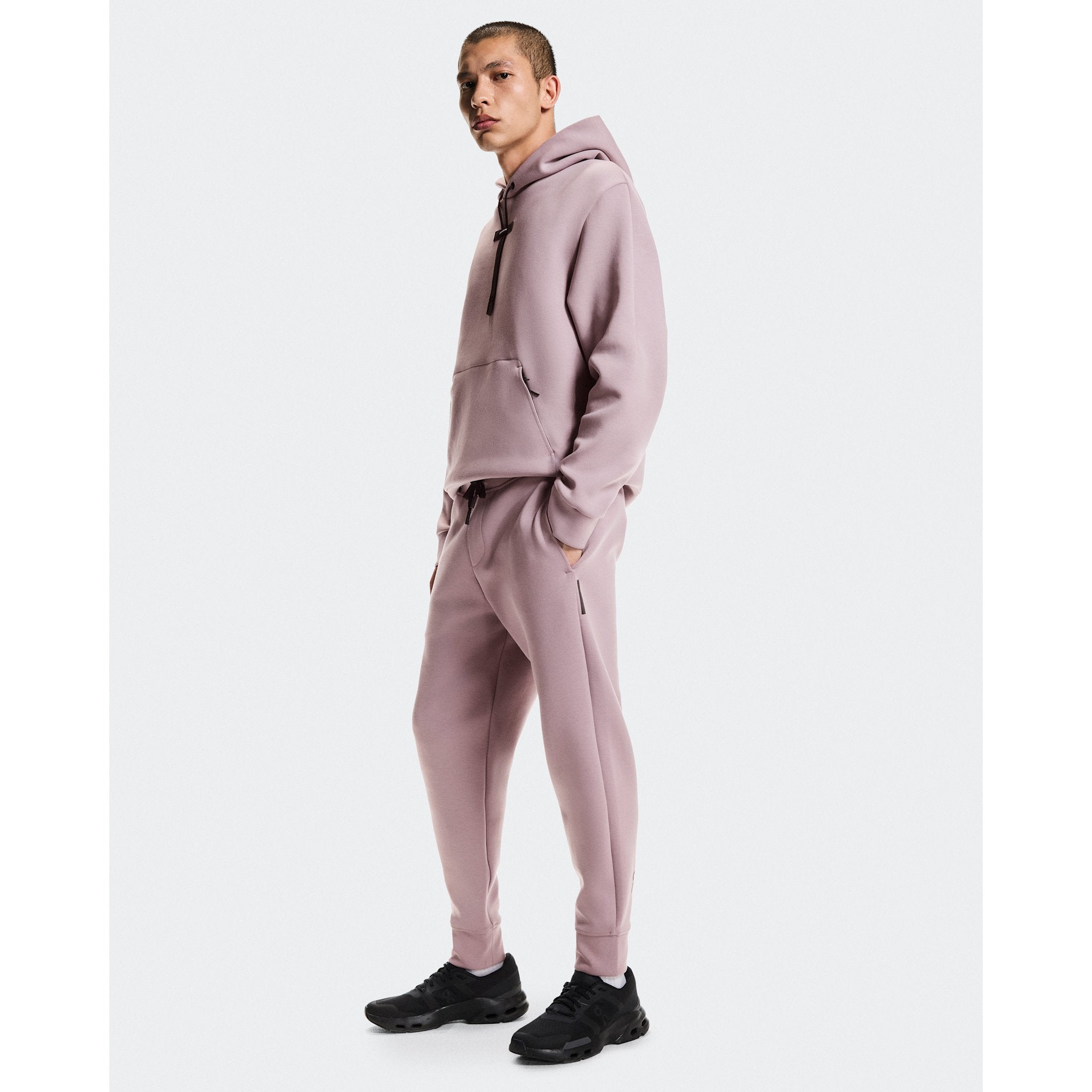 On Focus Tech Sweatpants Heron