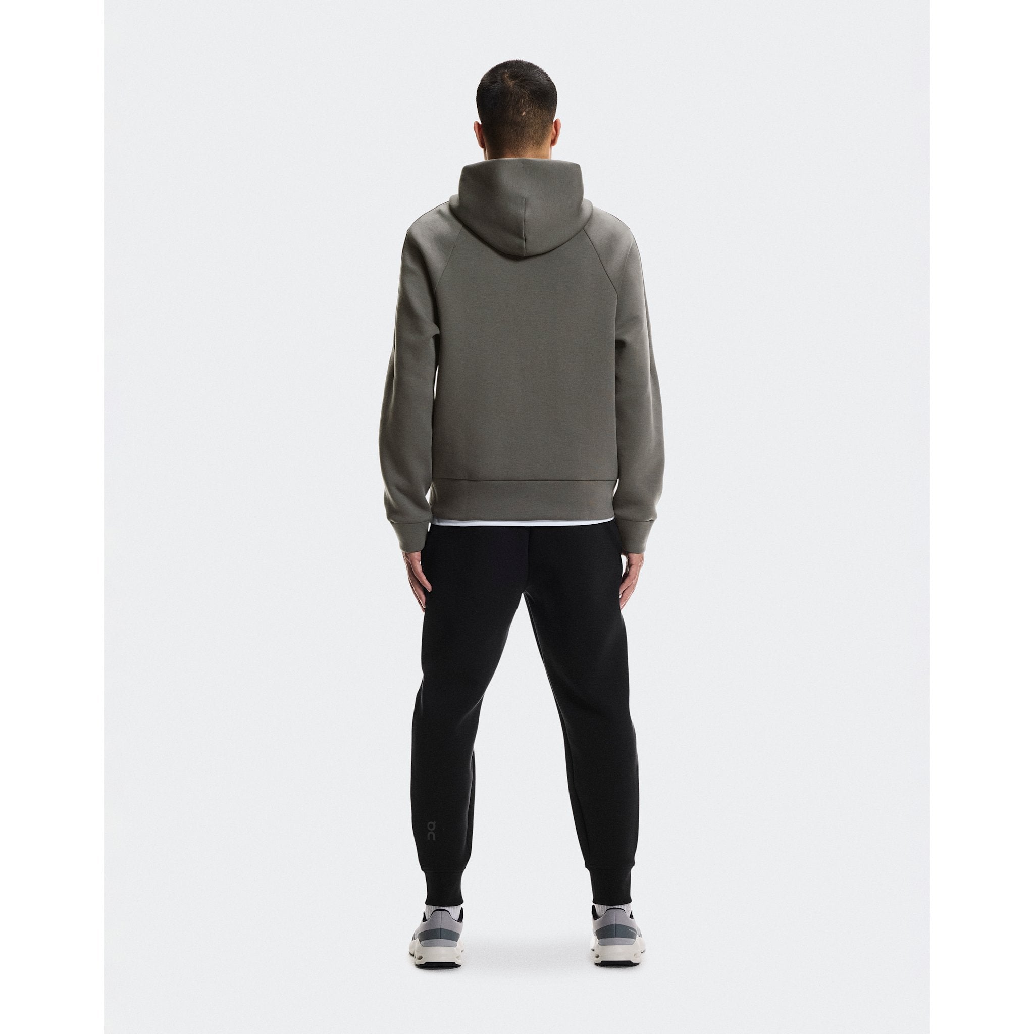 On Focus Tech Hoodie Shadow