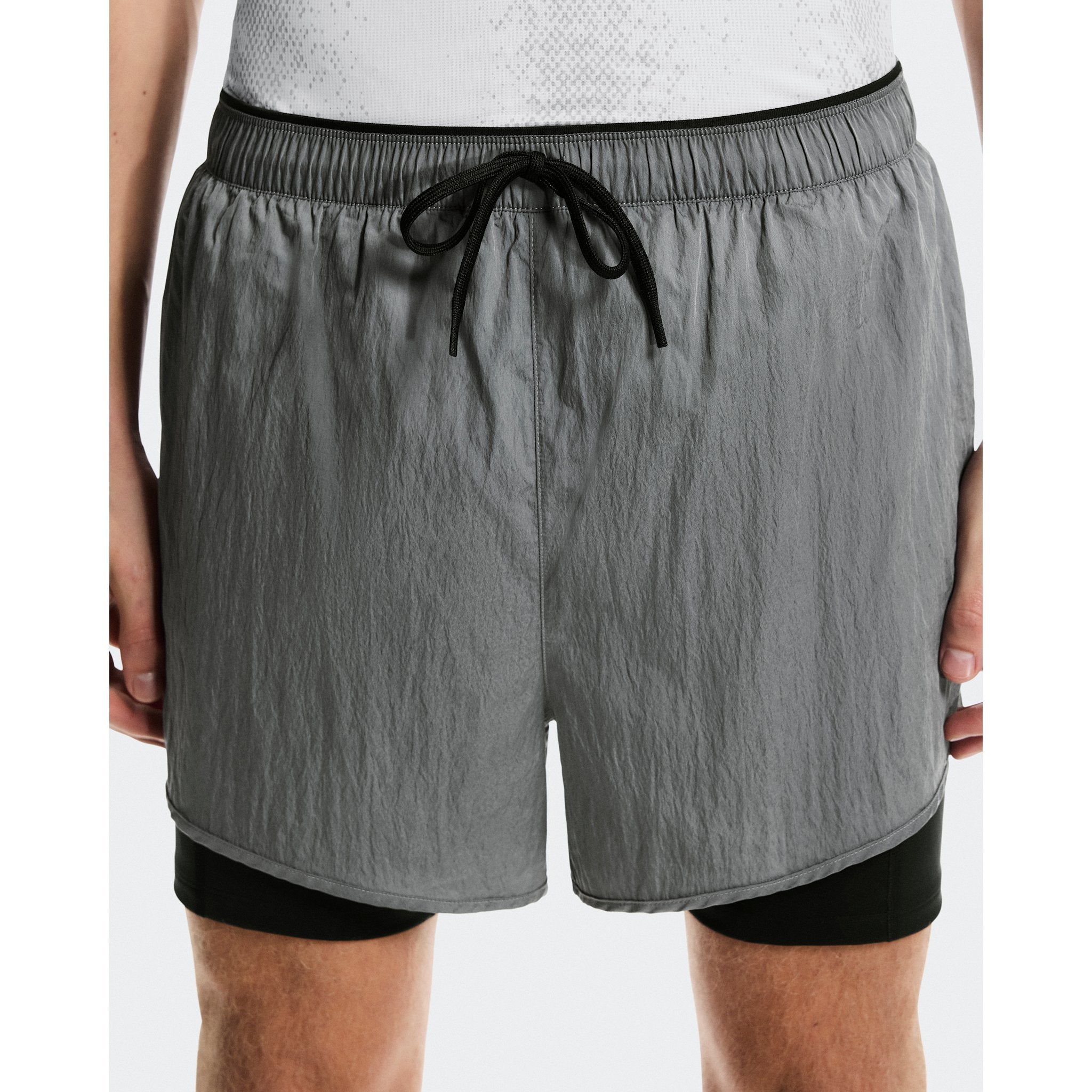 On Performance Volt Shorts Glacier