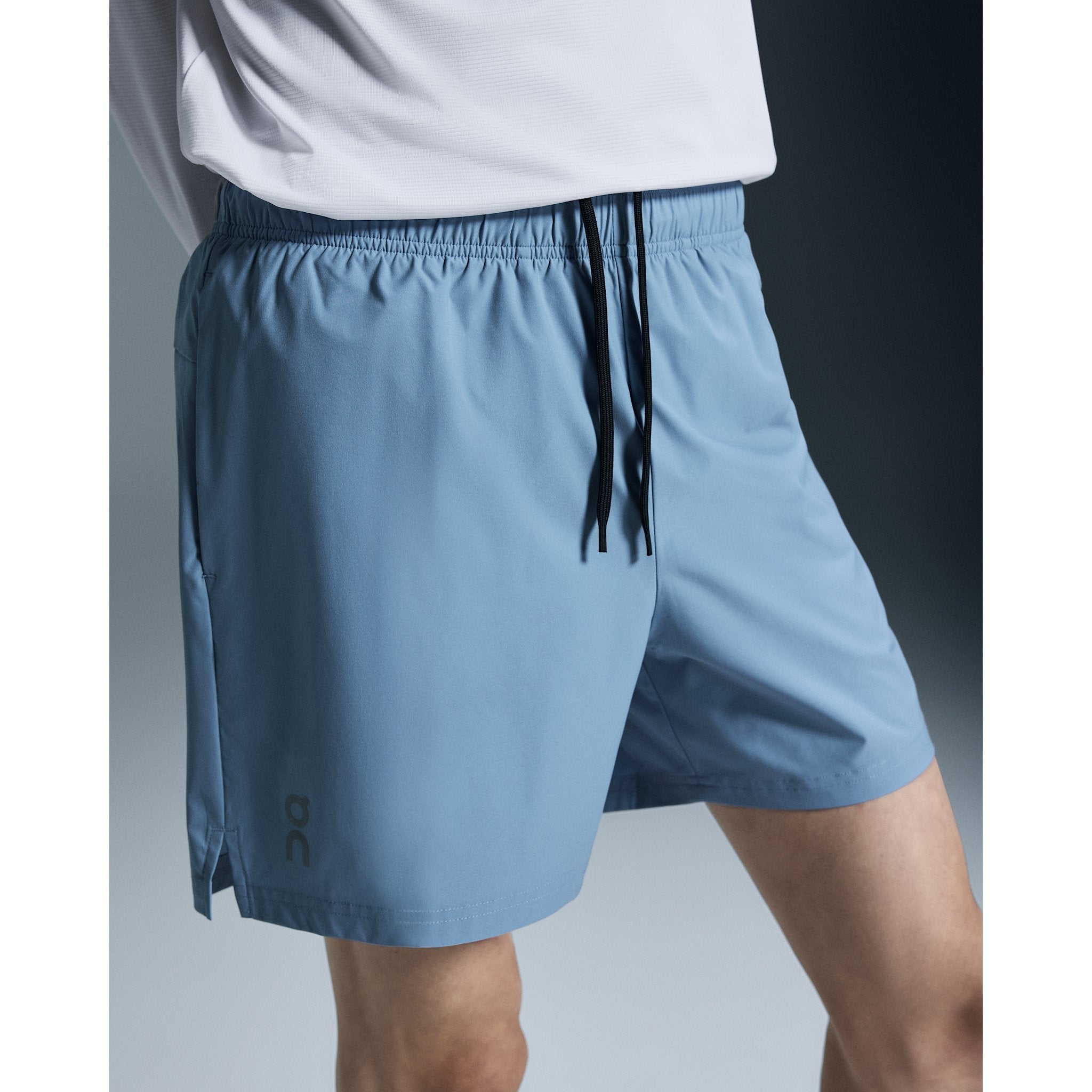 On 5" Core Shorts Chambray