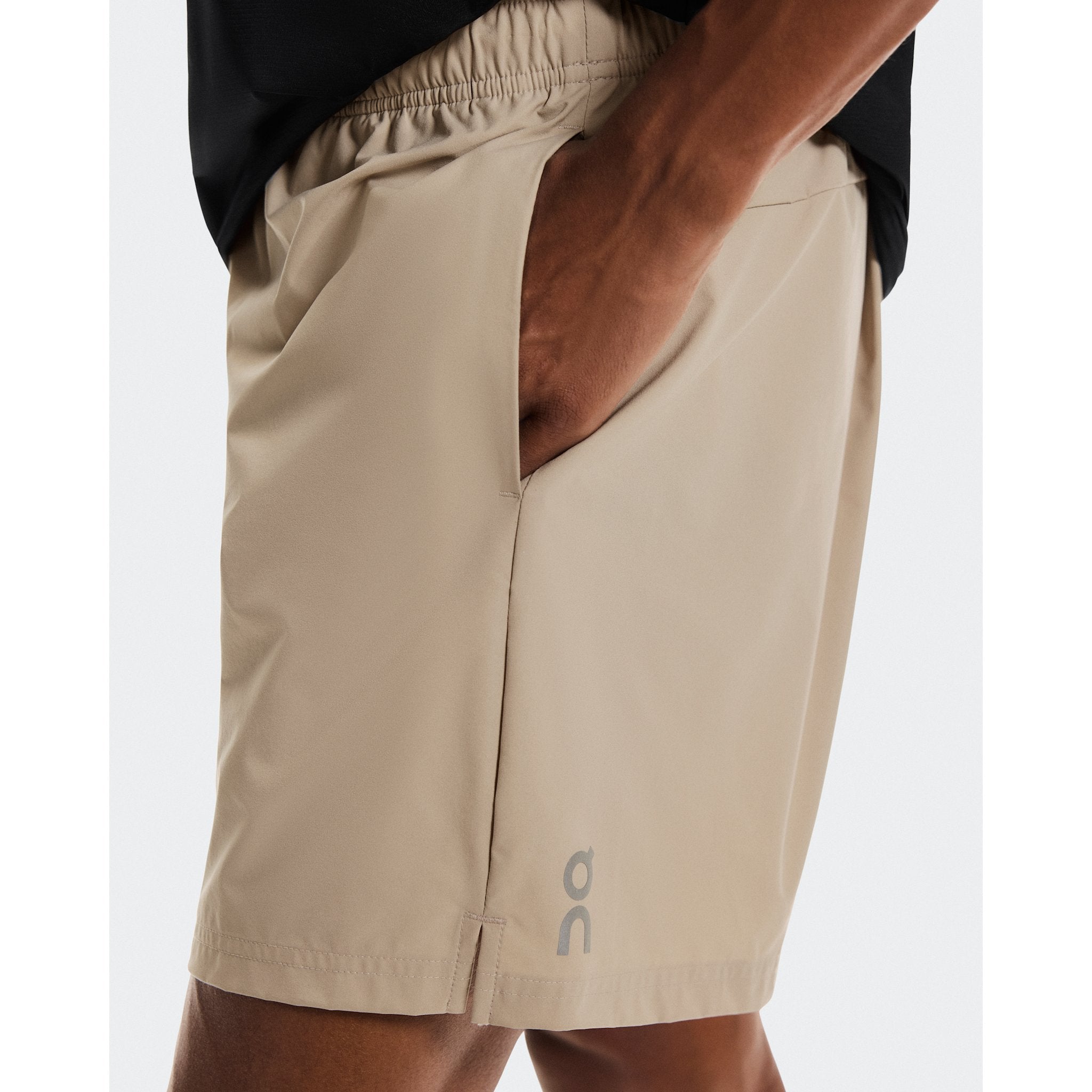 On 5" Core Shorts Desert