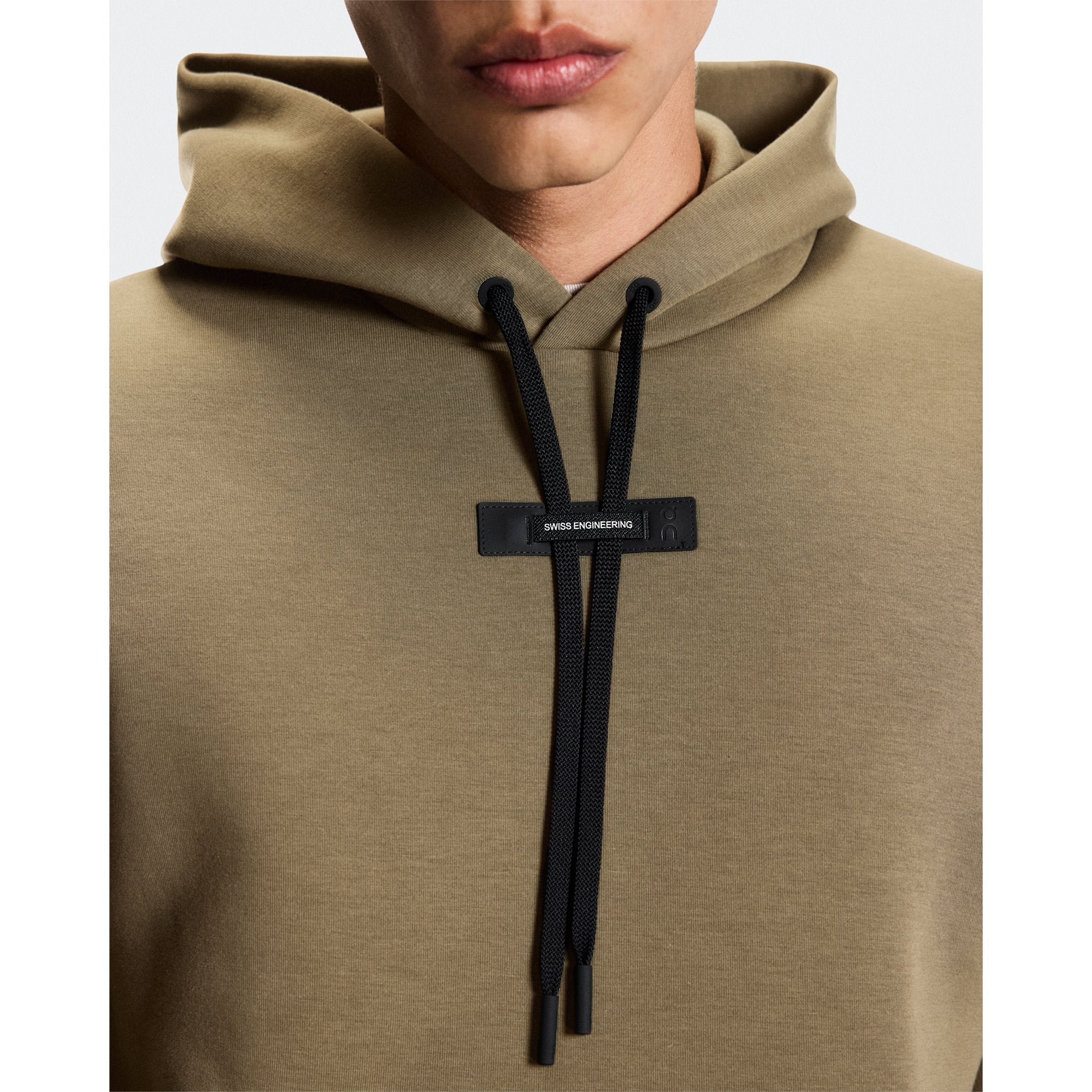 On Focus Tech Hoodie Kalamata
