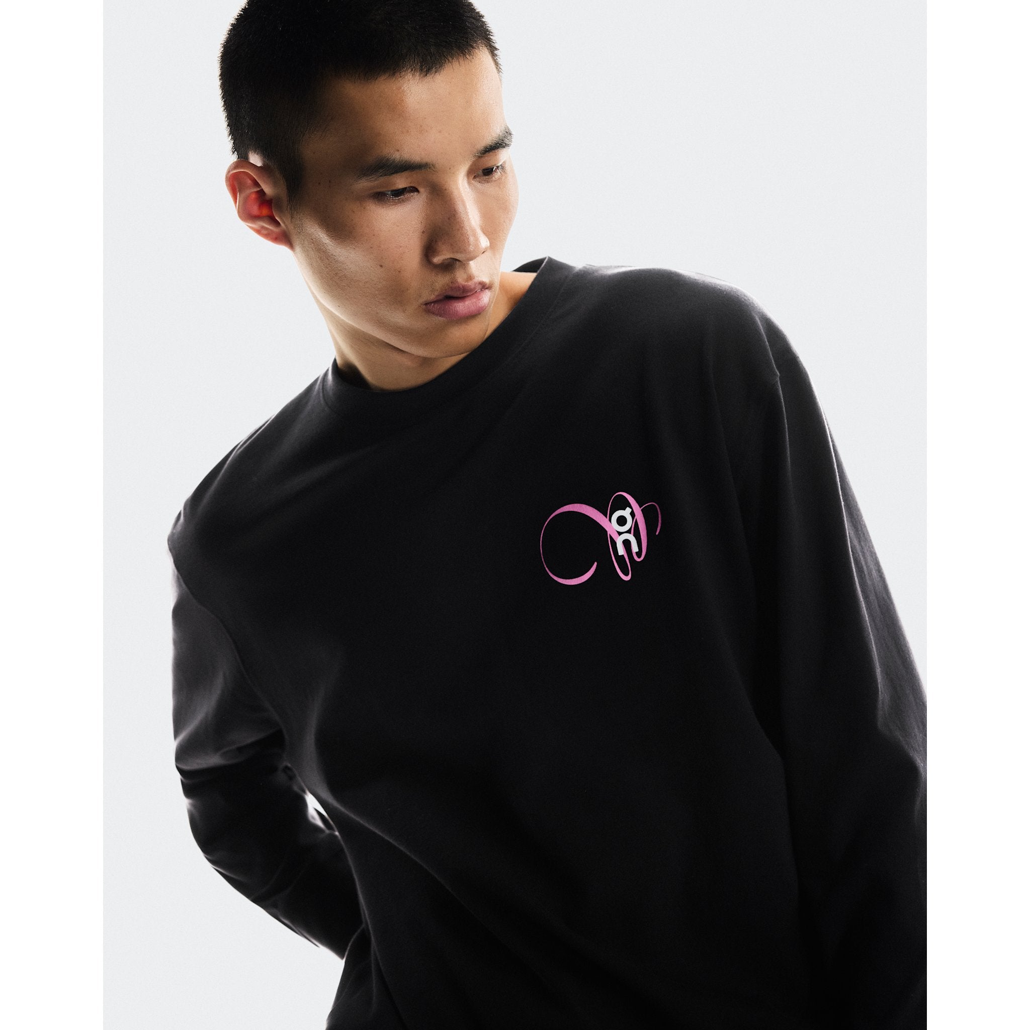 On Club Long-T Graphic Black