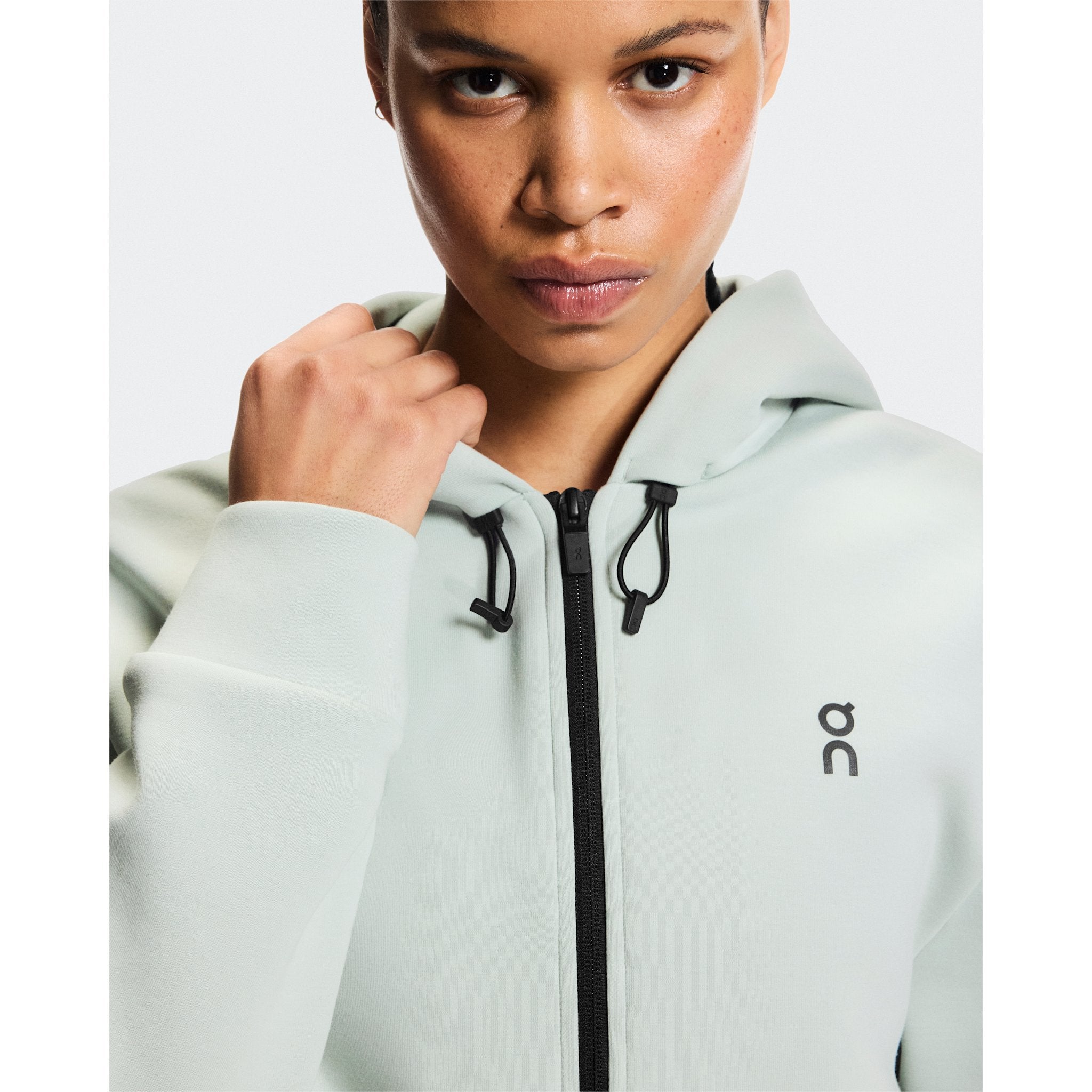 On Focus Tech Zip Hoodie Mineral