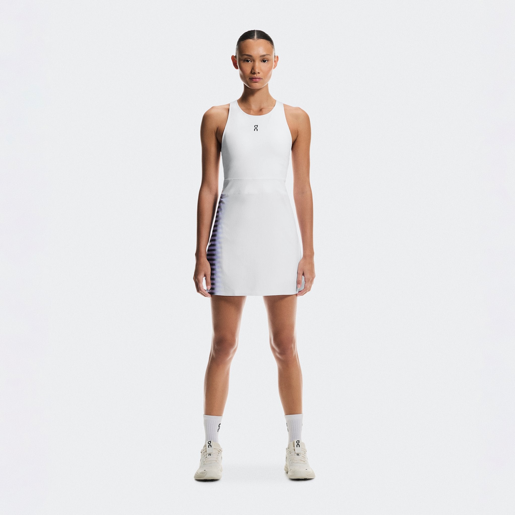 On Court Dress Split Edge White | Black