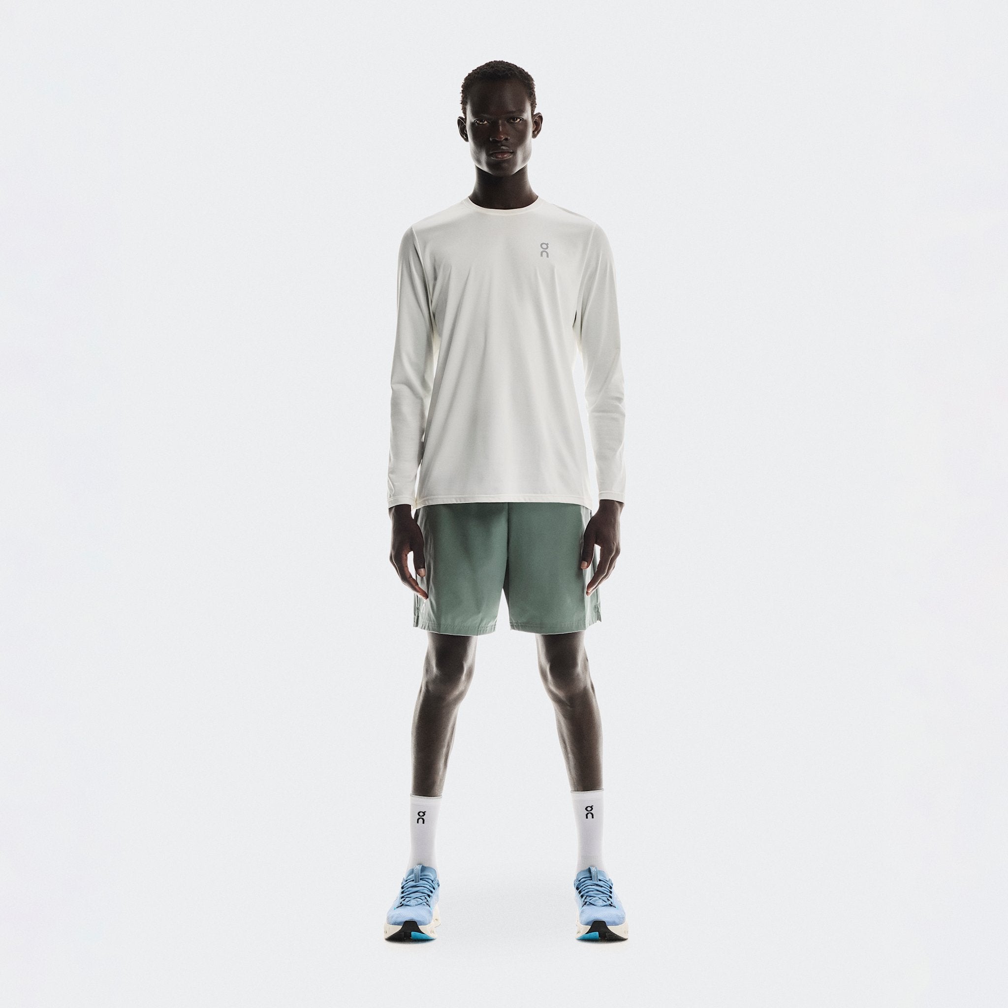 On 7" Core Shorts Olive
