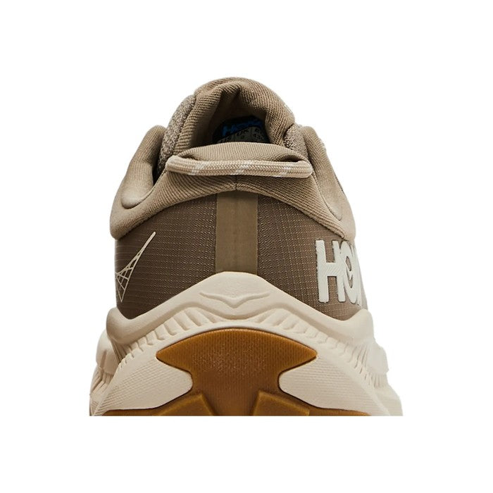 Hoka Transport 'Dune Eggnog'