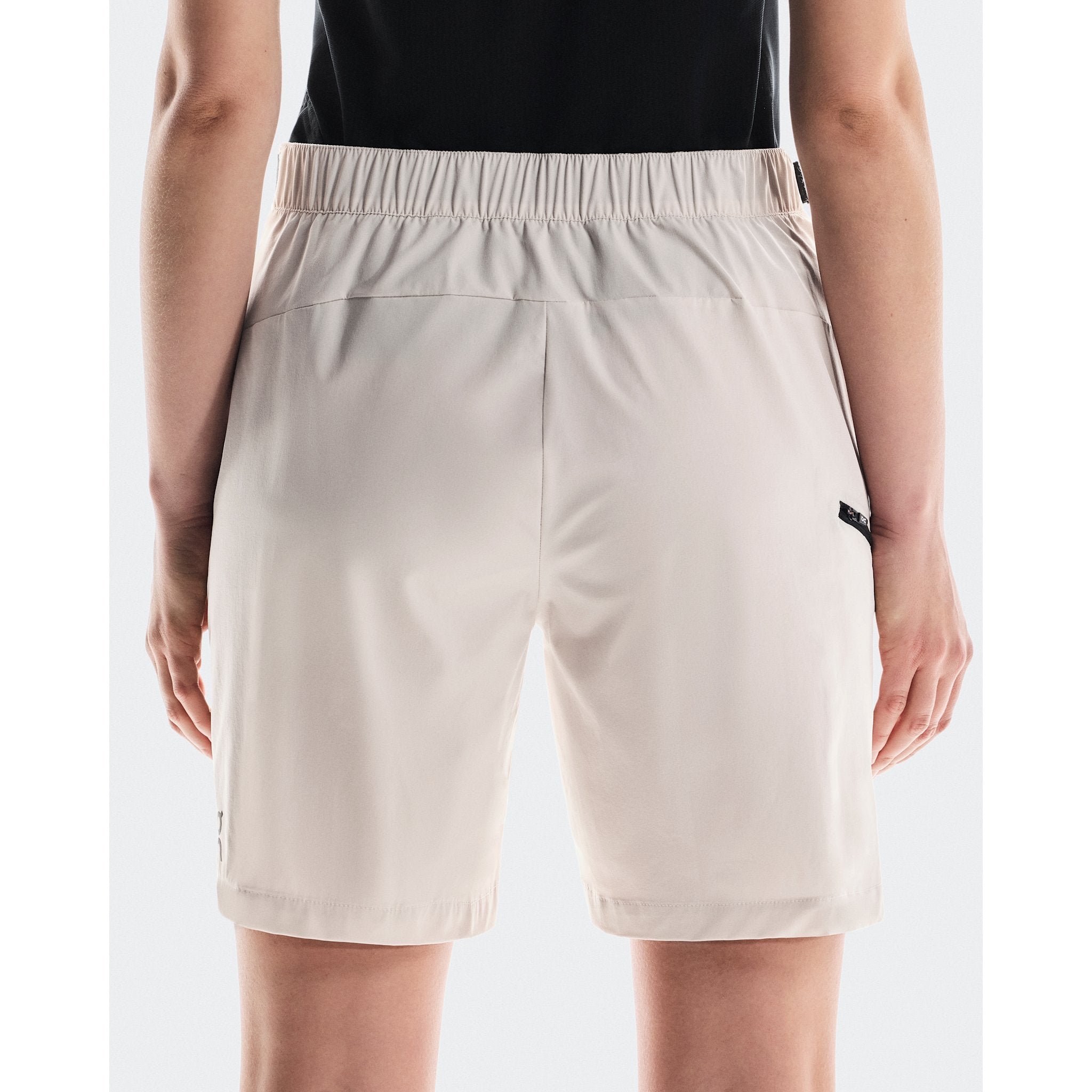 On Trek Short Silver