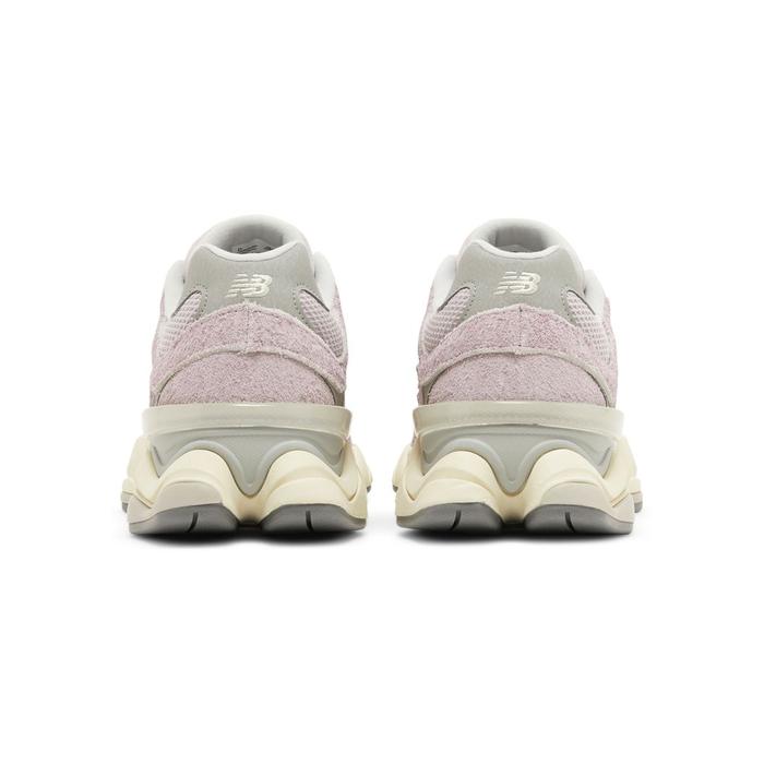 New Balance 9060 'December Sky'