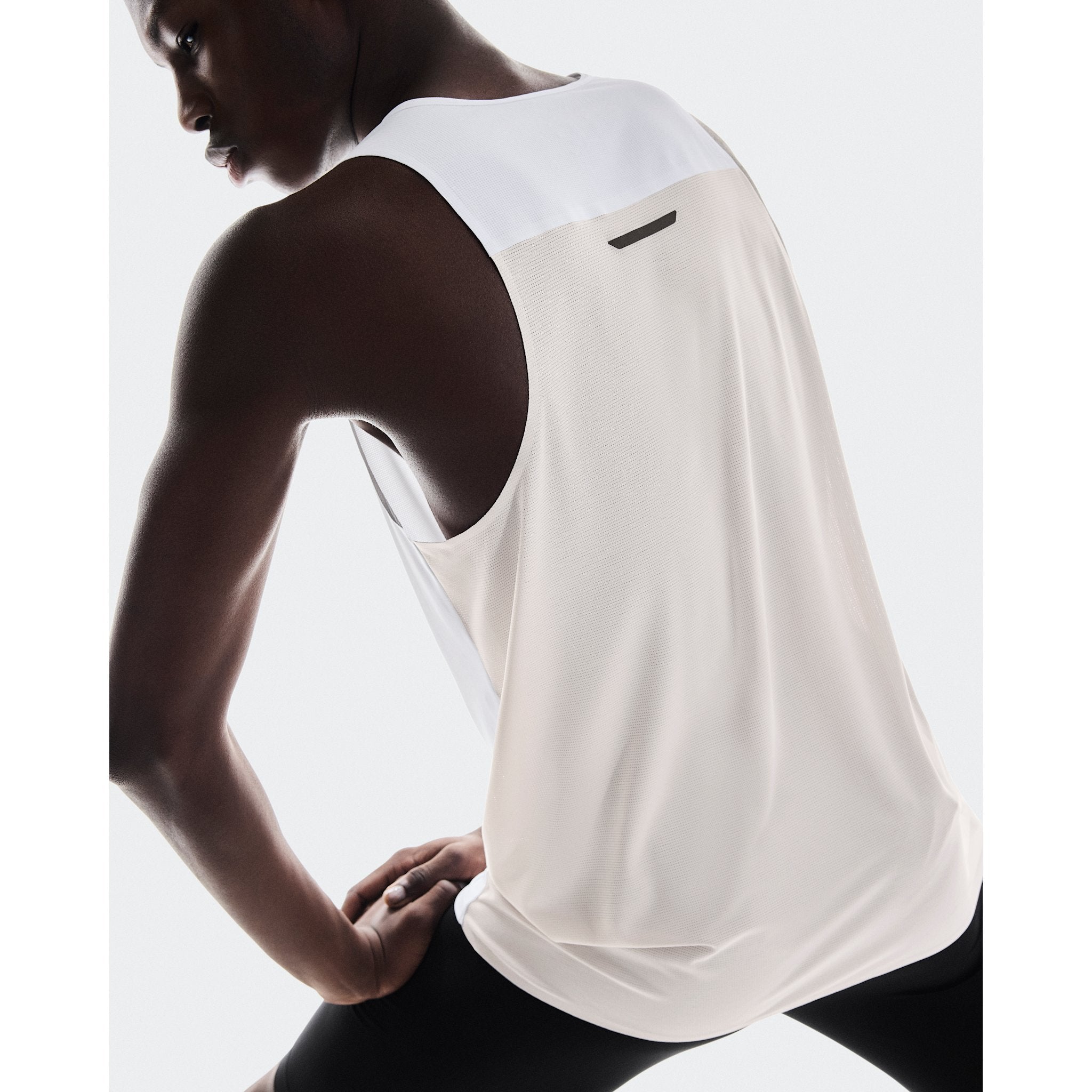 On Performance Tank White | Silver