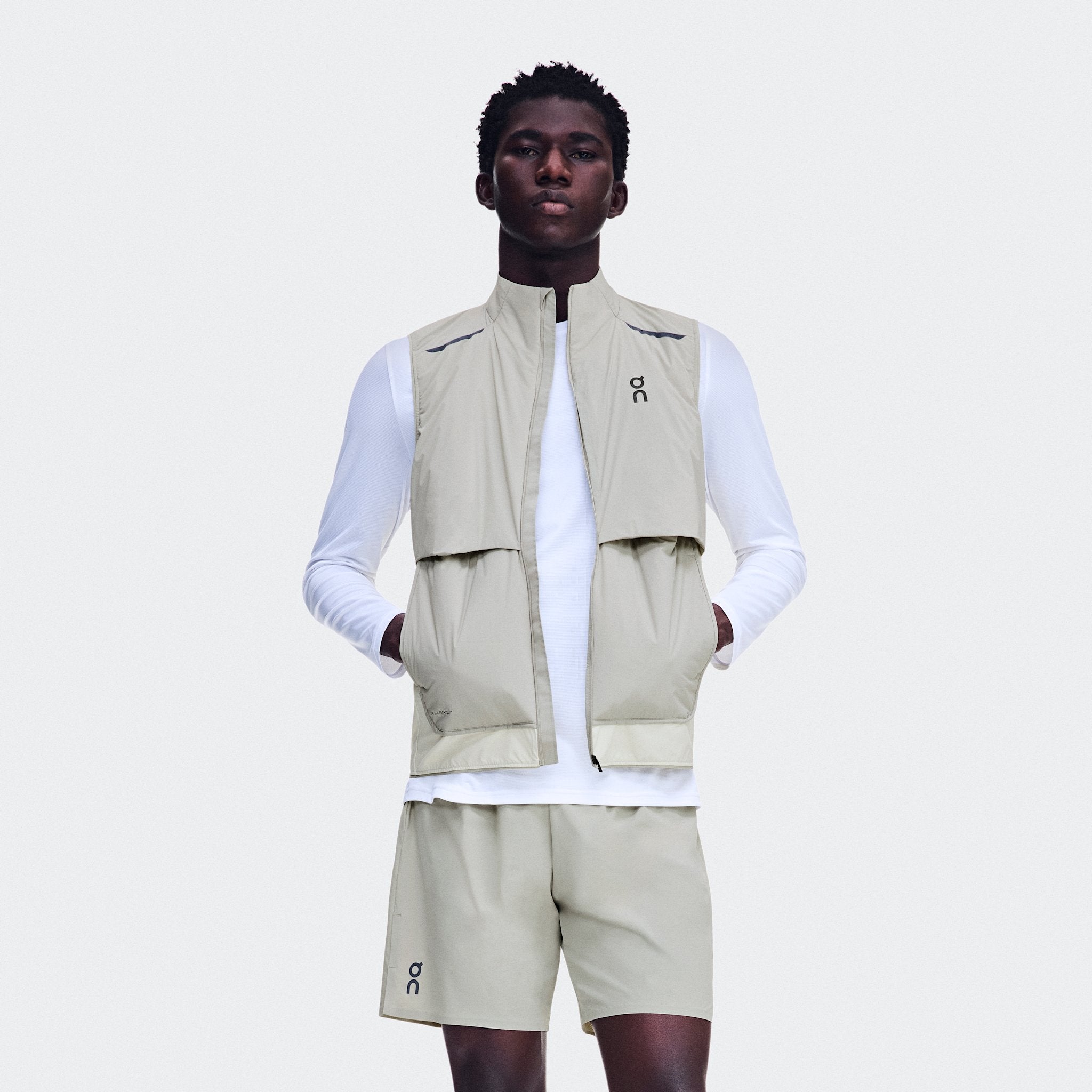 On Weather Vest Black | Eclipse