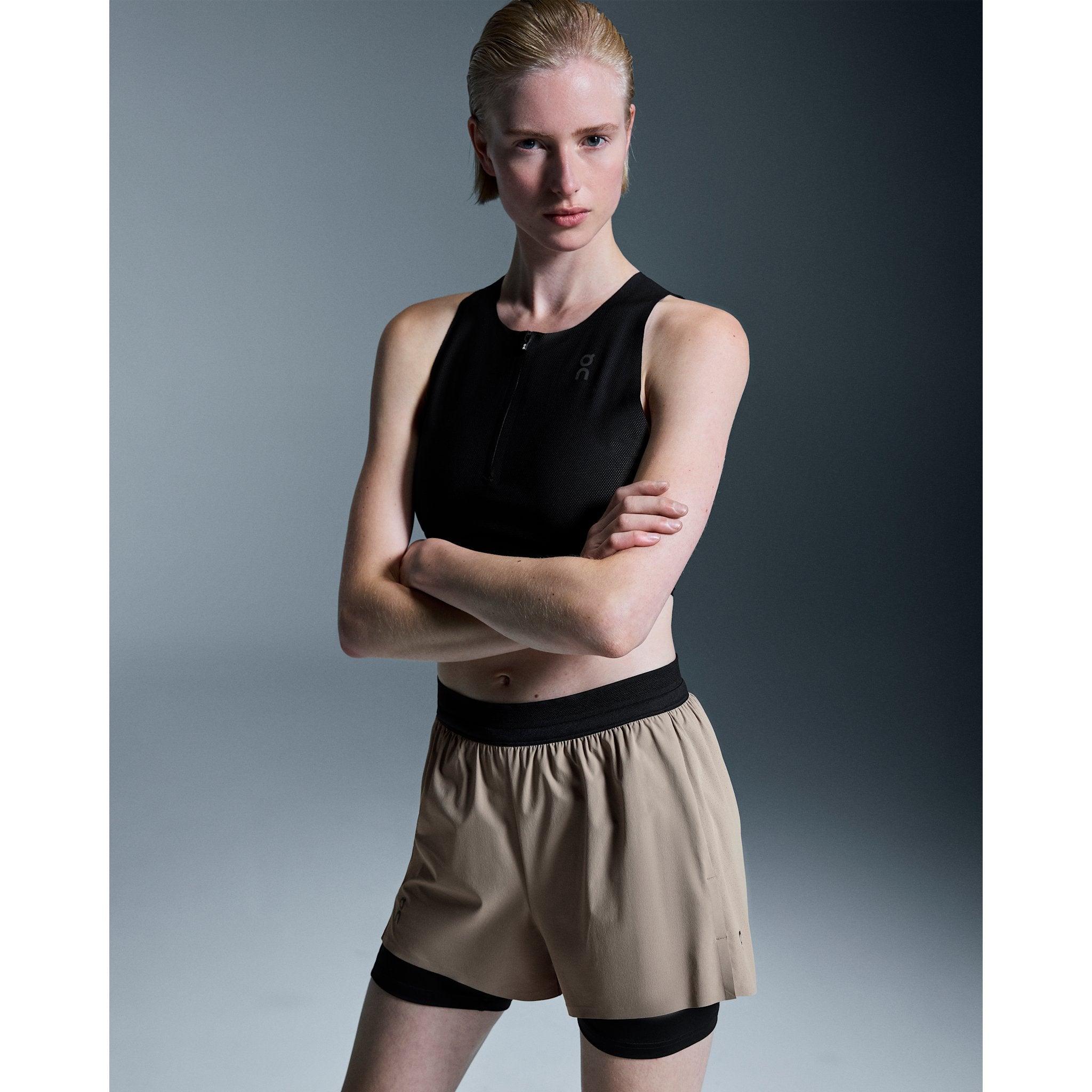 On 3" Performance 2/1 Shorts Cinder | Black
