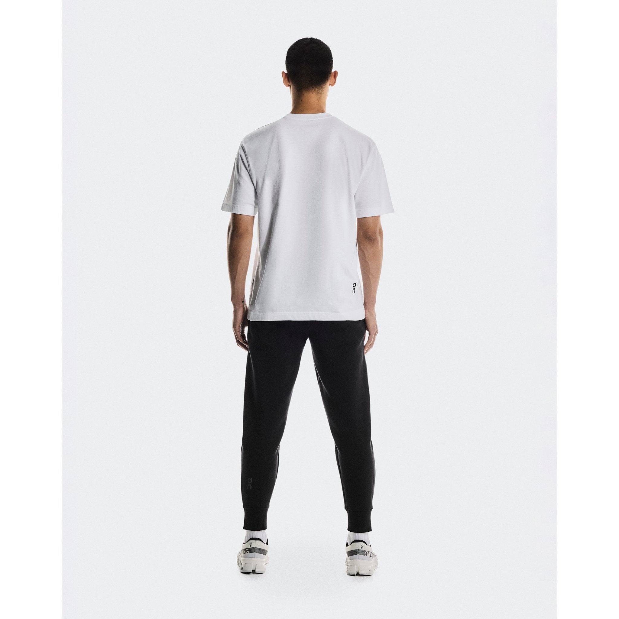On Focus Tech Sweatpants Black