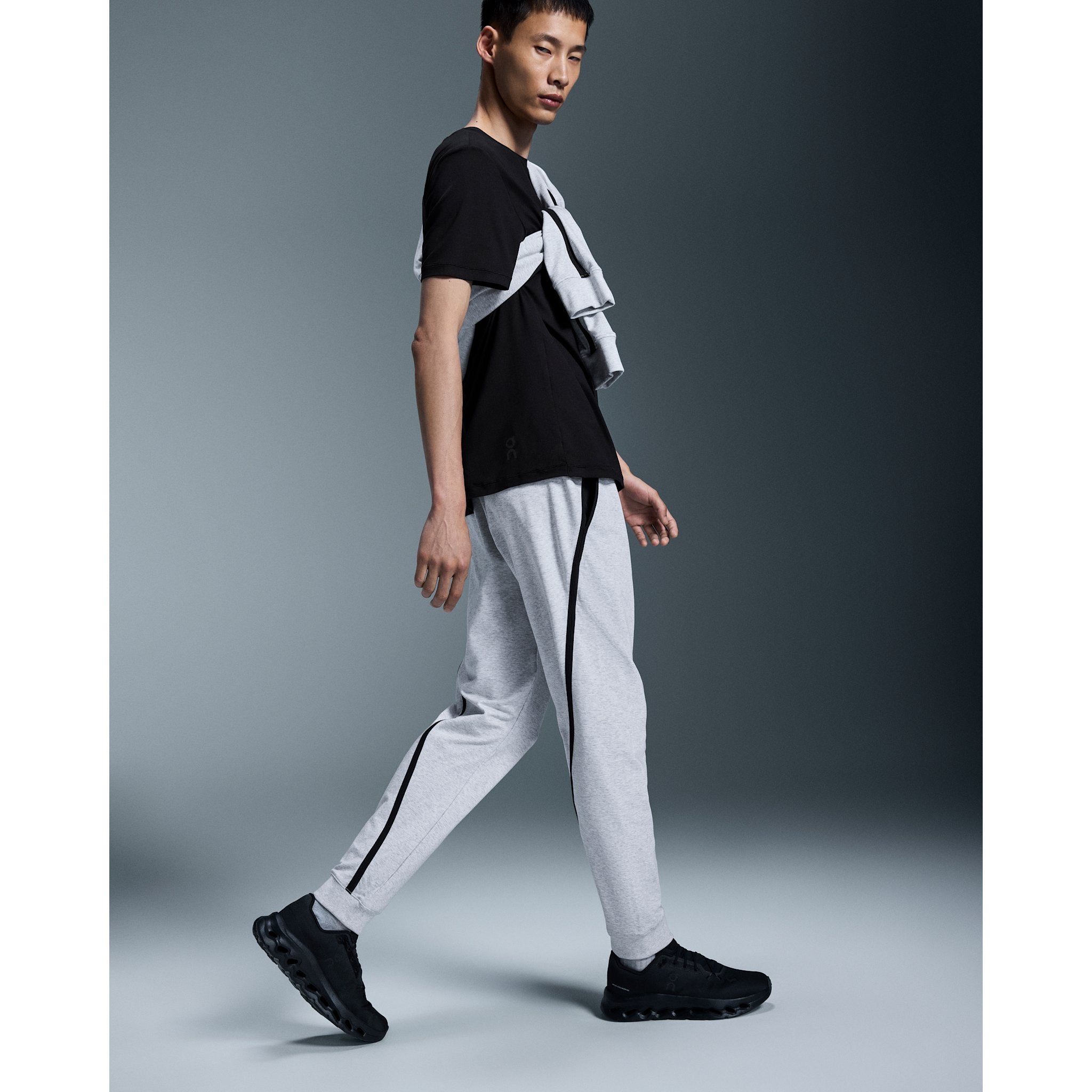 On Studio Joggers Crater