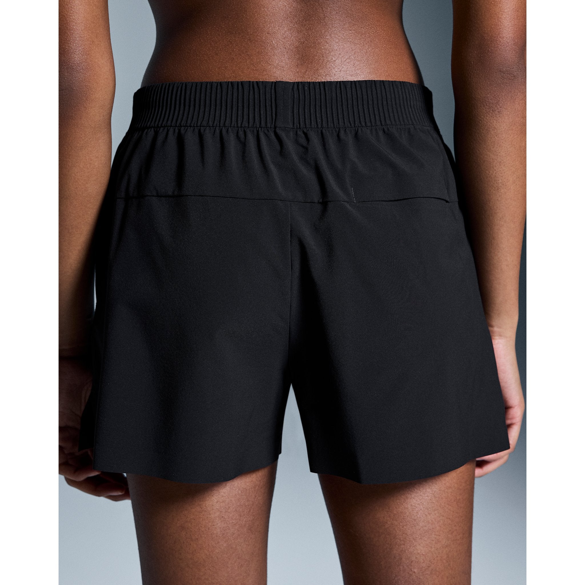 On Focus Shorts Black