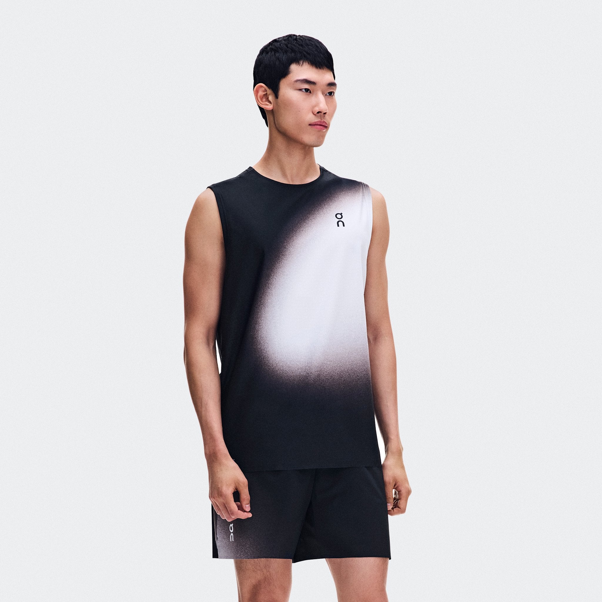On Court Tank Swing Black | Mulberry