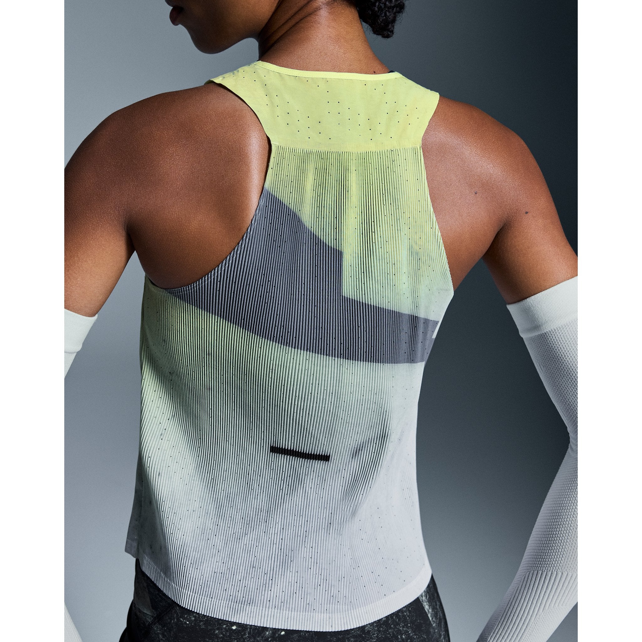On Race Singlet Limelight | Glacier