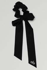 Alo Yoga Love Knots Tie Scrunchie - Black