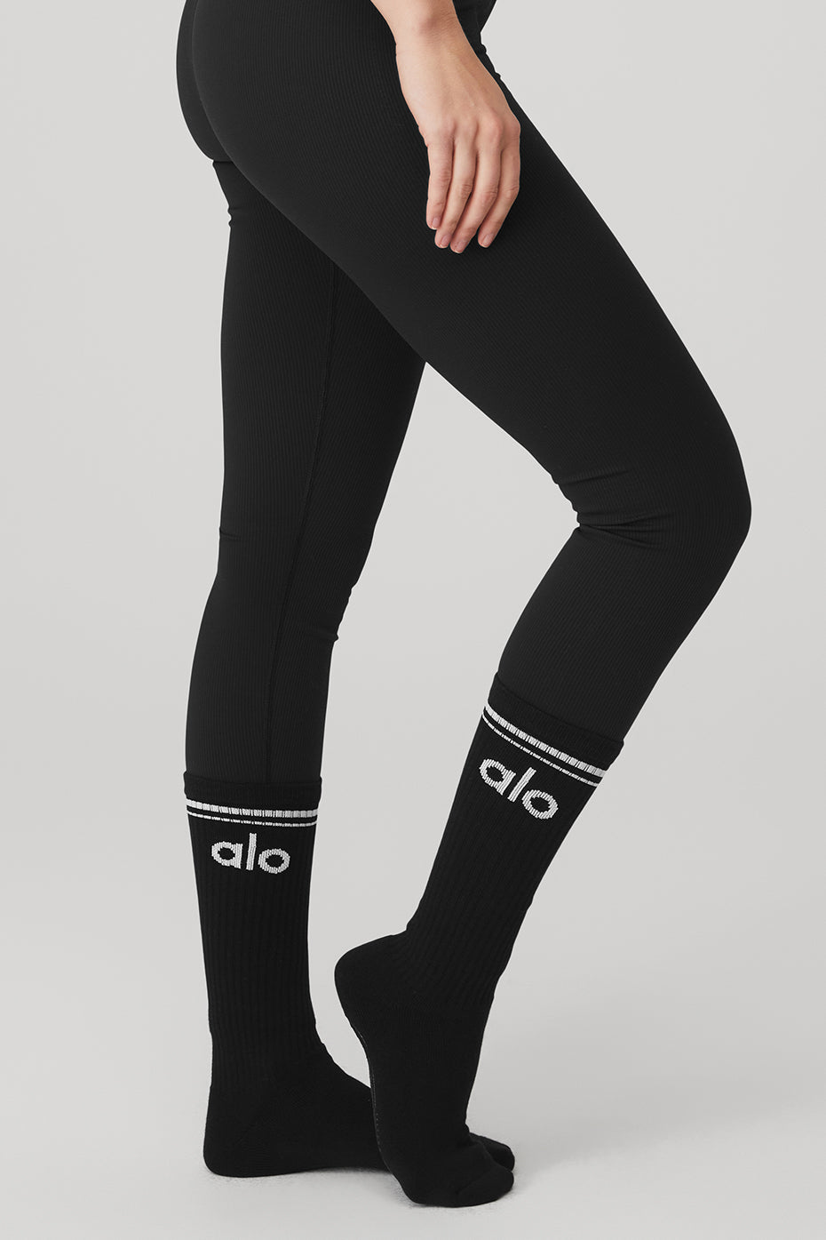 Alo Yoga Women's Throwback Barre Sock - Black/White