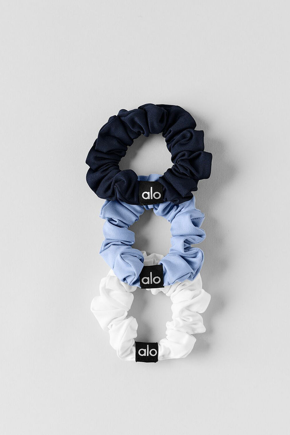 Alo Yoga Fresh Mini Scrunchie 3-Pack - Light Provence Blue/Navy/White