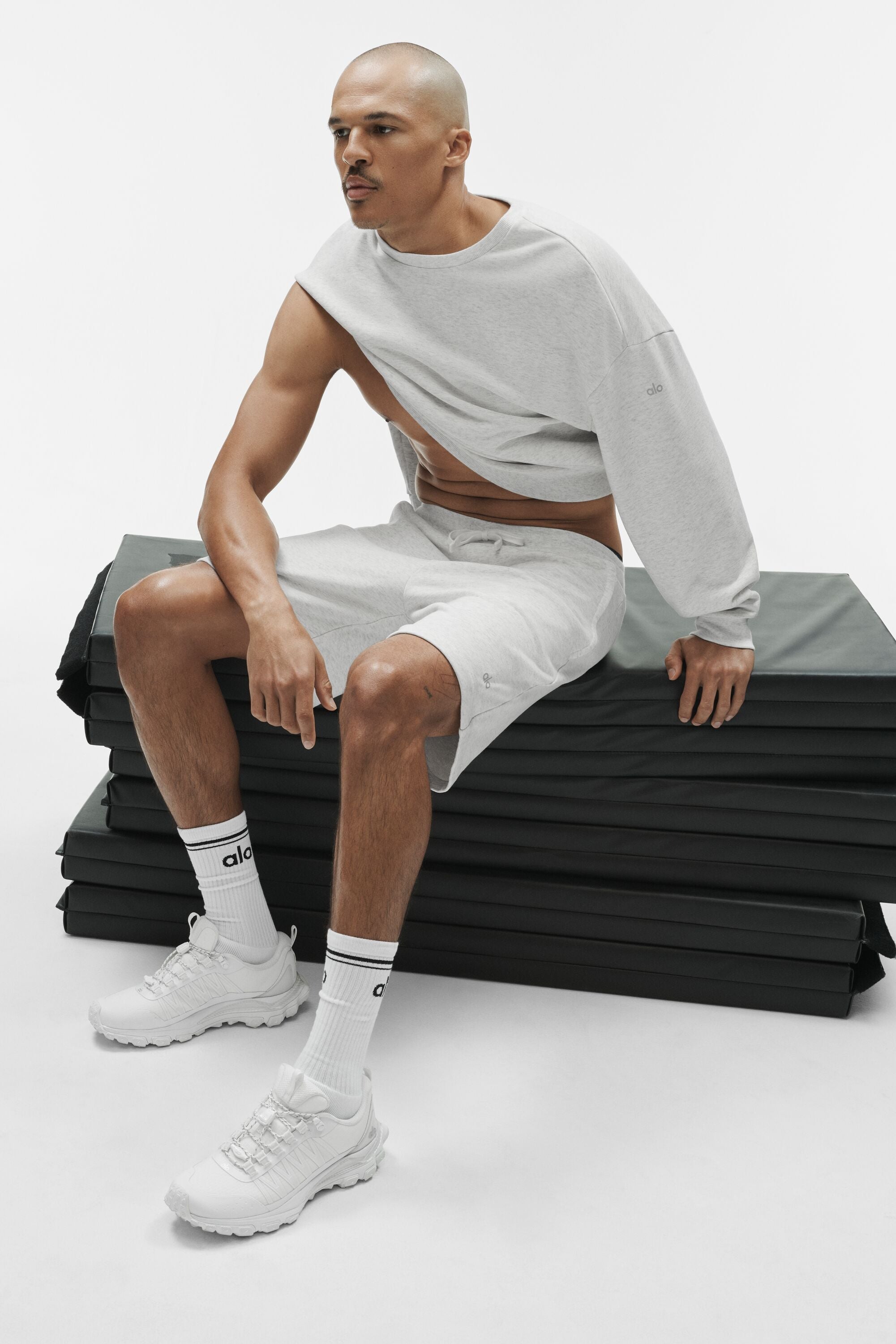 Alo Yoga Unisex Throwback Sock - White/Black