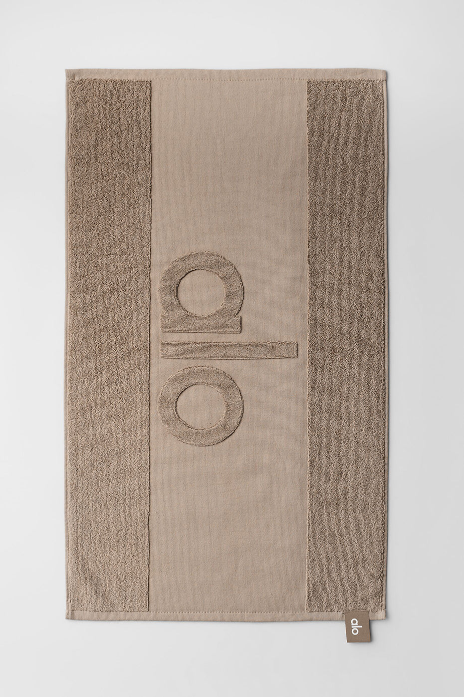 Alo Yoga Keep It Cool Gym Towel - Gravel