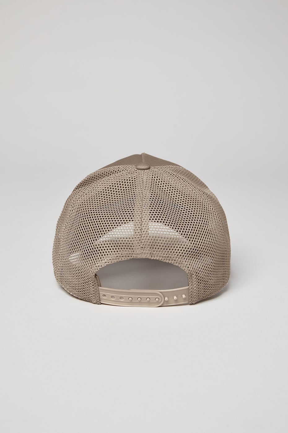 Alo Yoga District Trucker Hat - Gravel