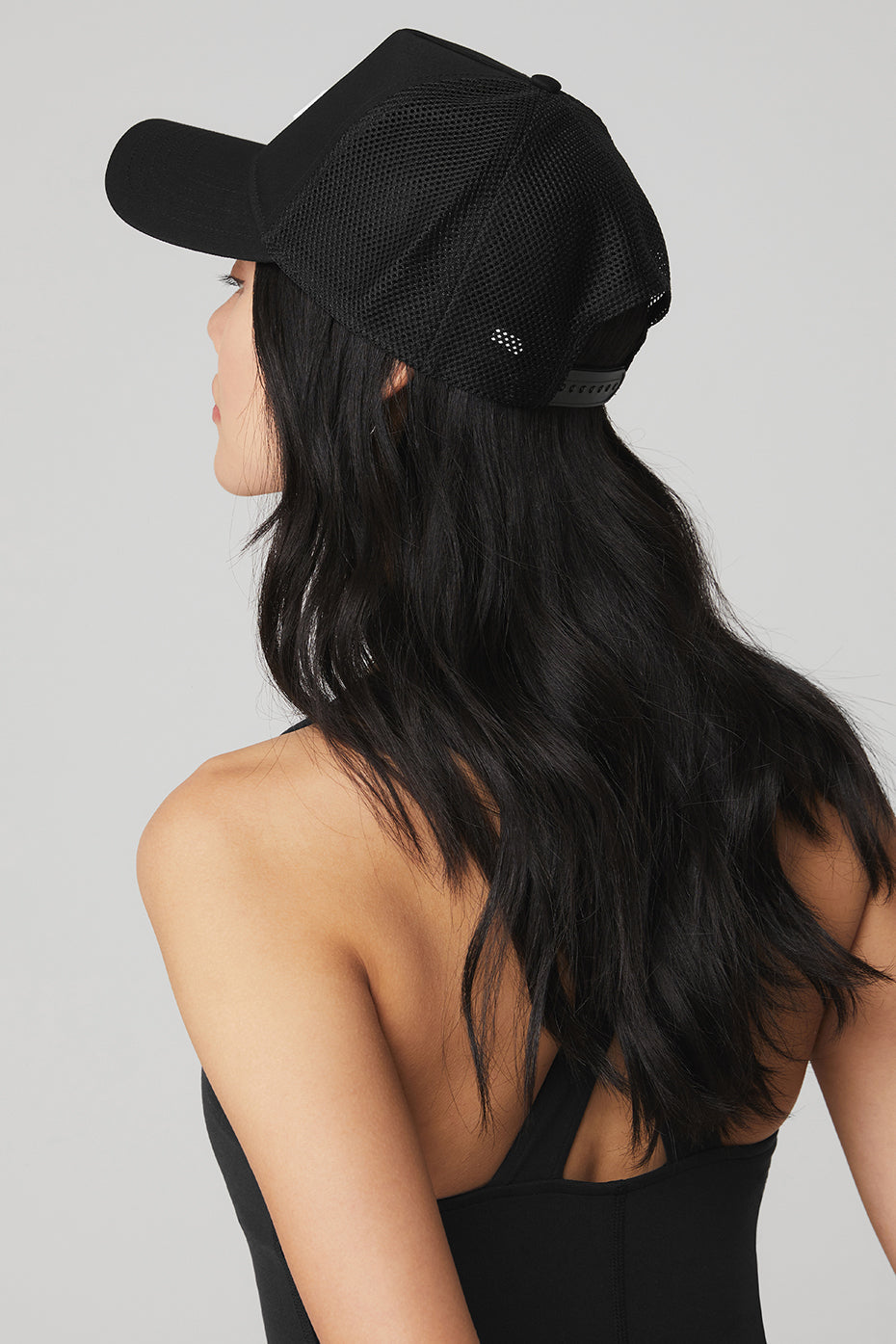 Alo Yoga District Trucker Hat - Black