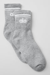 Alo Yoga Unisex Half-Crew Throwback Sock - Athletic Heather Grey/White