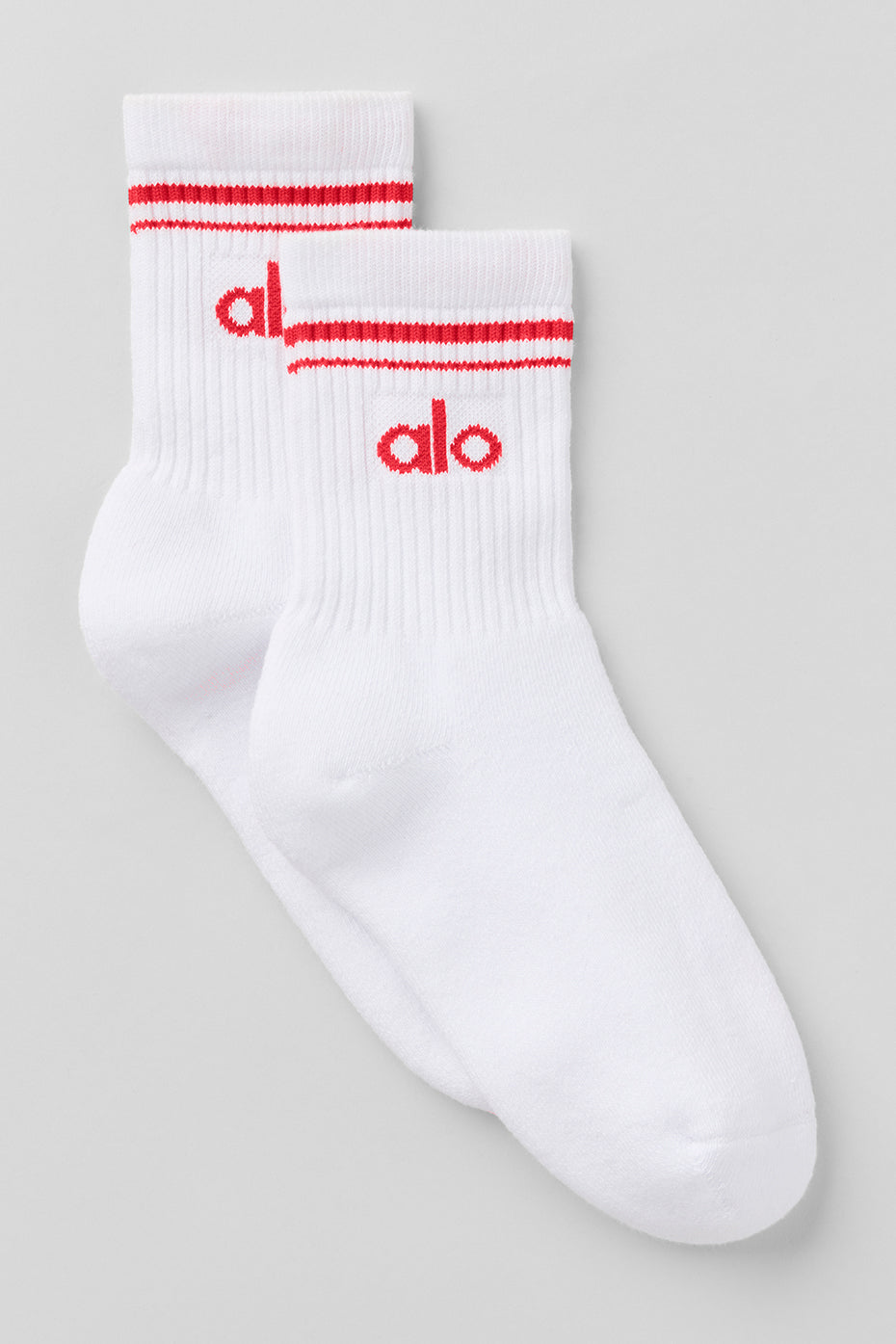 Alo Yoga Unisex Half-Crew Throwback Sock - White/Bright Red