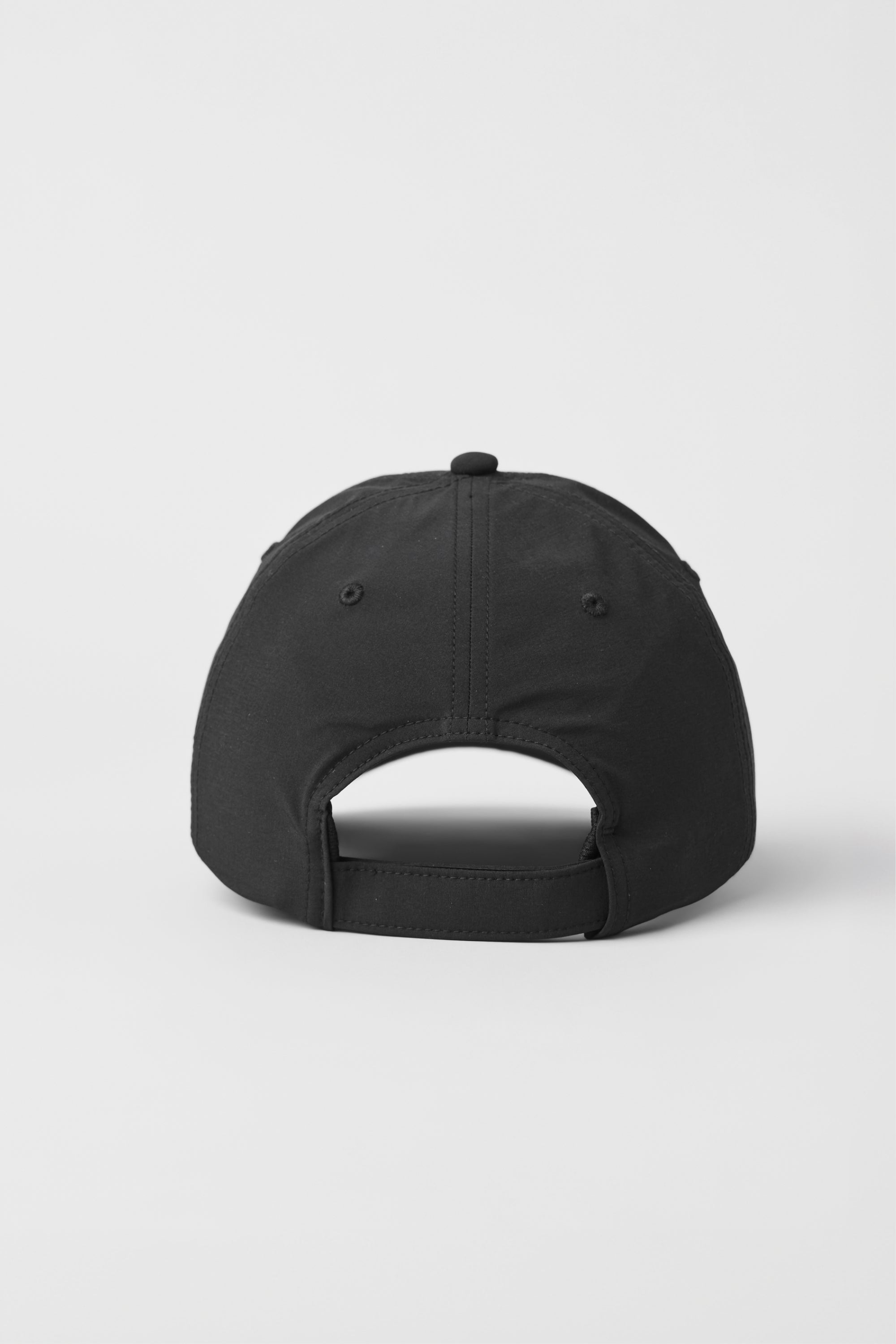 Alo Yoga Performance Off-Duty Cap - Black/Black