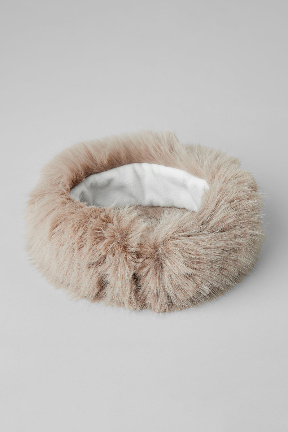 Alo Yoga Opulent Faux Fur Wintersun Headband - Oat
