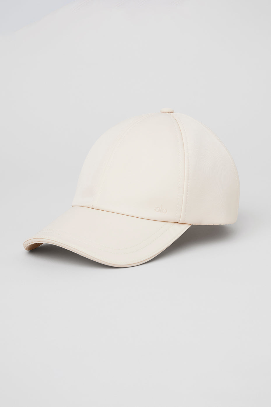 Alo Yoga Satin Off-Duty Cap - Creme
