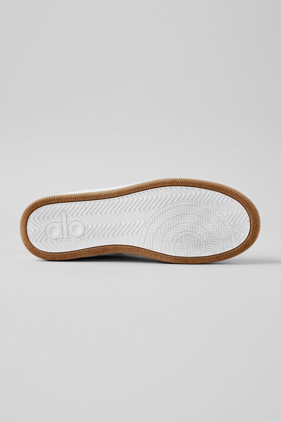 Alo Yoga ALO Recovery Mode Sneaker - Gravel/White